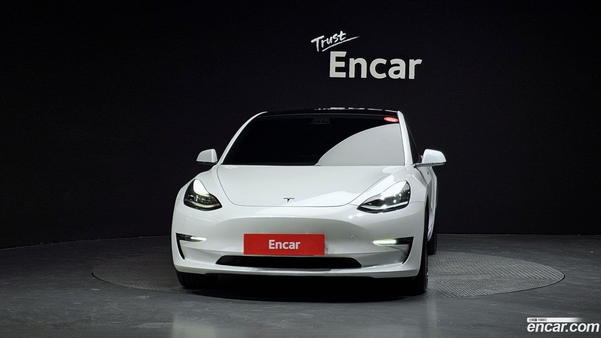 Main__Slider__Photo:Model 3 Tesla 2020.11-2