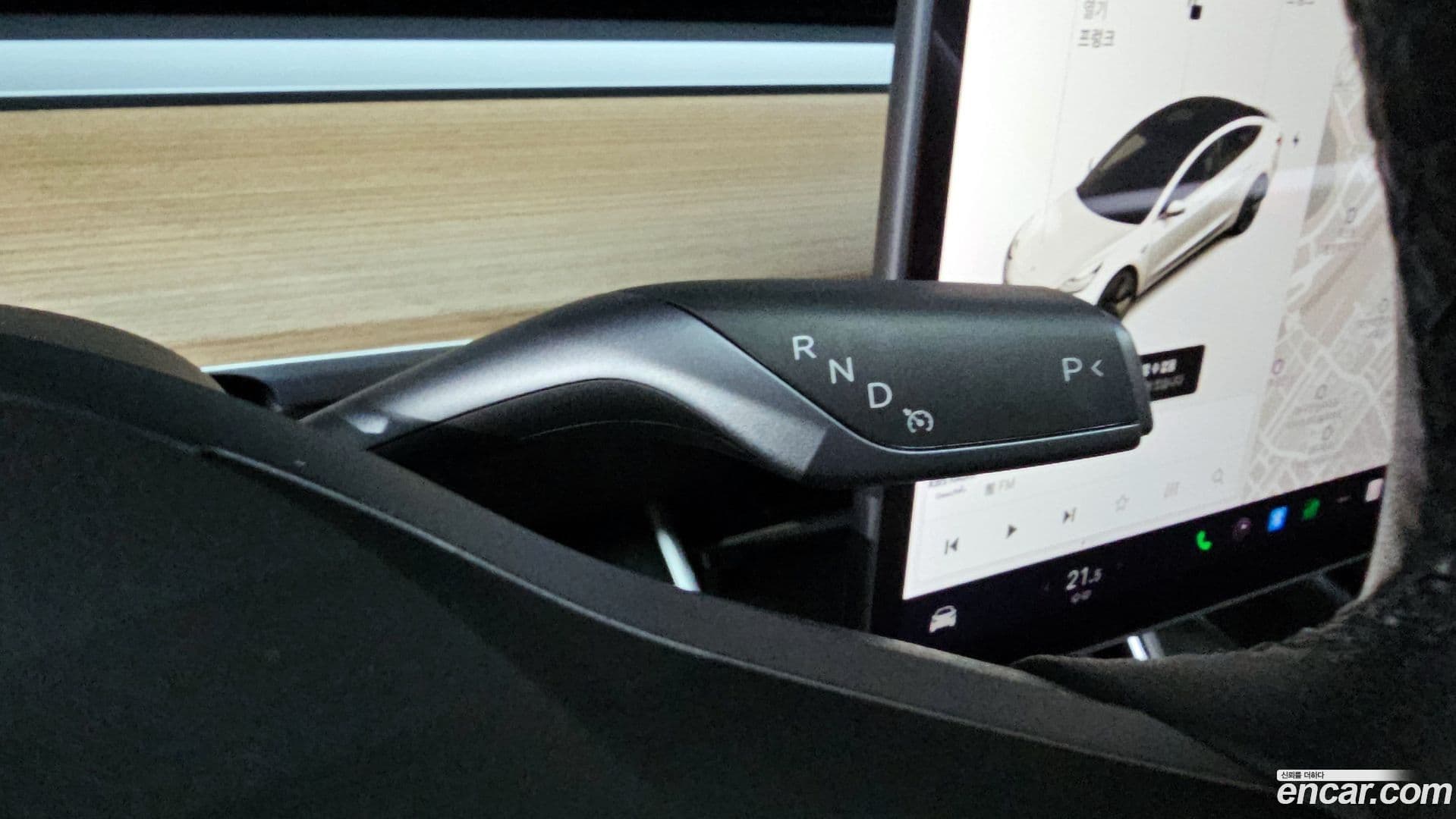 Main__Slider__Photo:Model 3 Tesla 2020.11-8