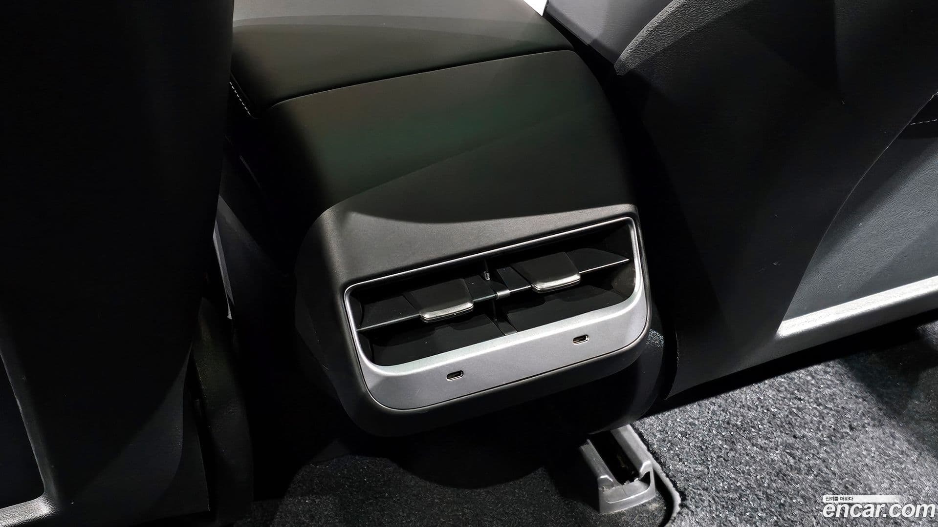 Main__Slider__Photo:Model 3 Tesla 2020.11-18