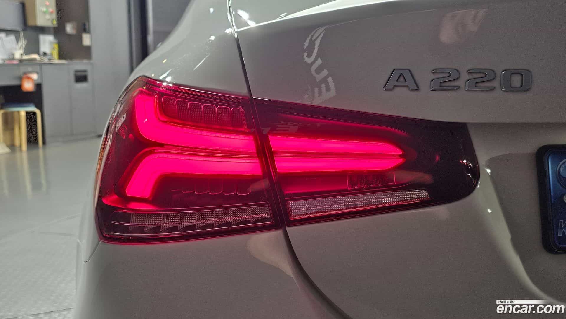 A-Class Mercedes-Benz 2021.8-OUTER-033