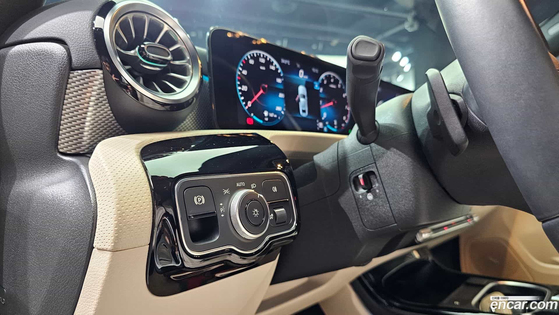 A-Class Mercedes-Benz 2021.8-OPTION-041