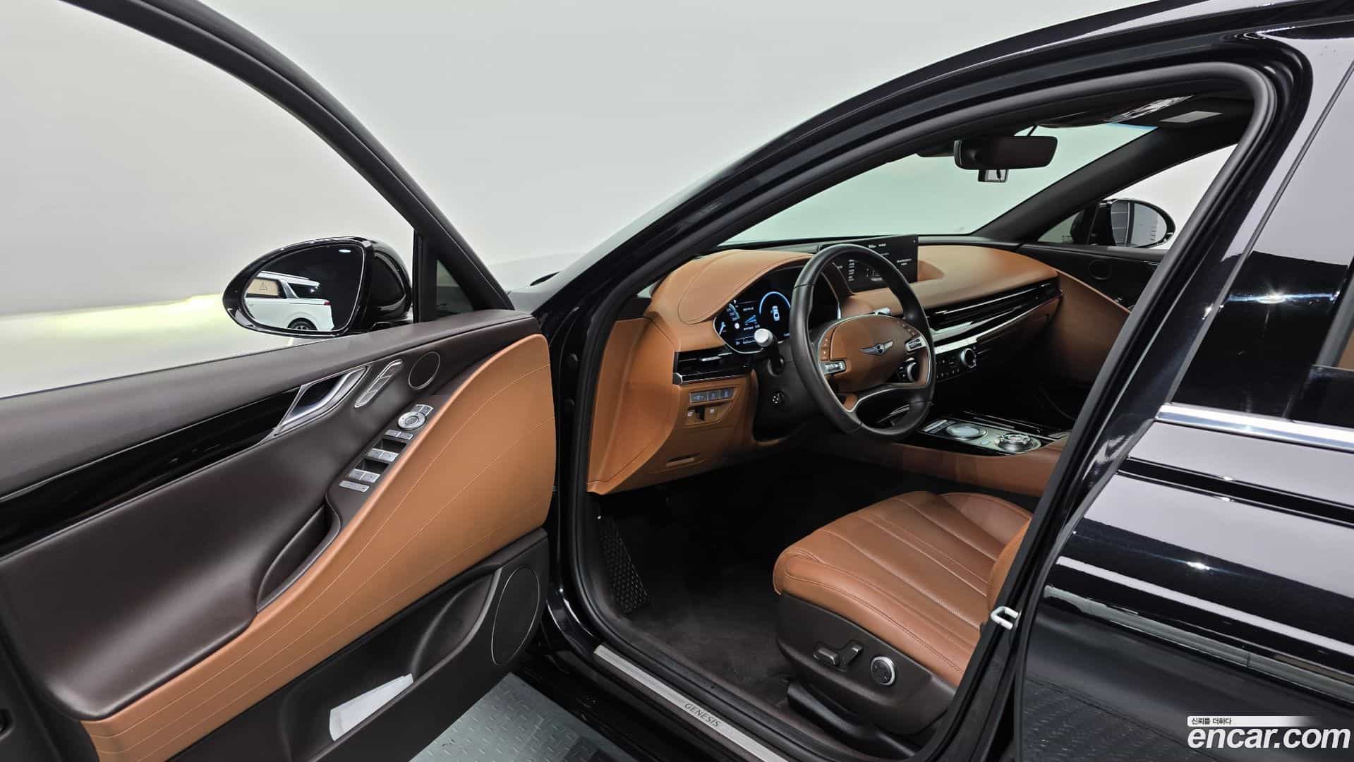 G80 Genesis 2022.2-INNER-010