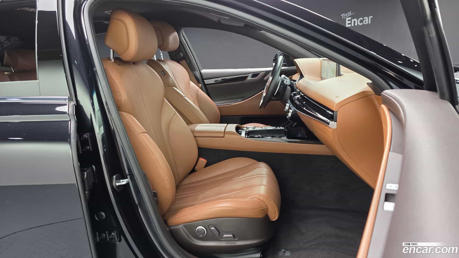 G80 Genesis 2022.2-INNER-036