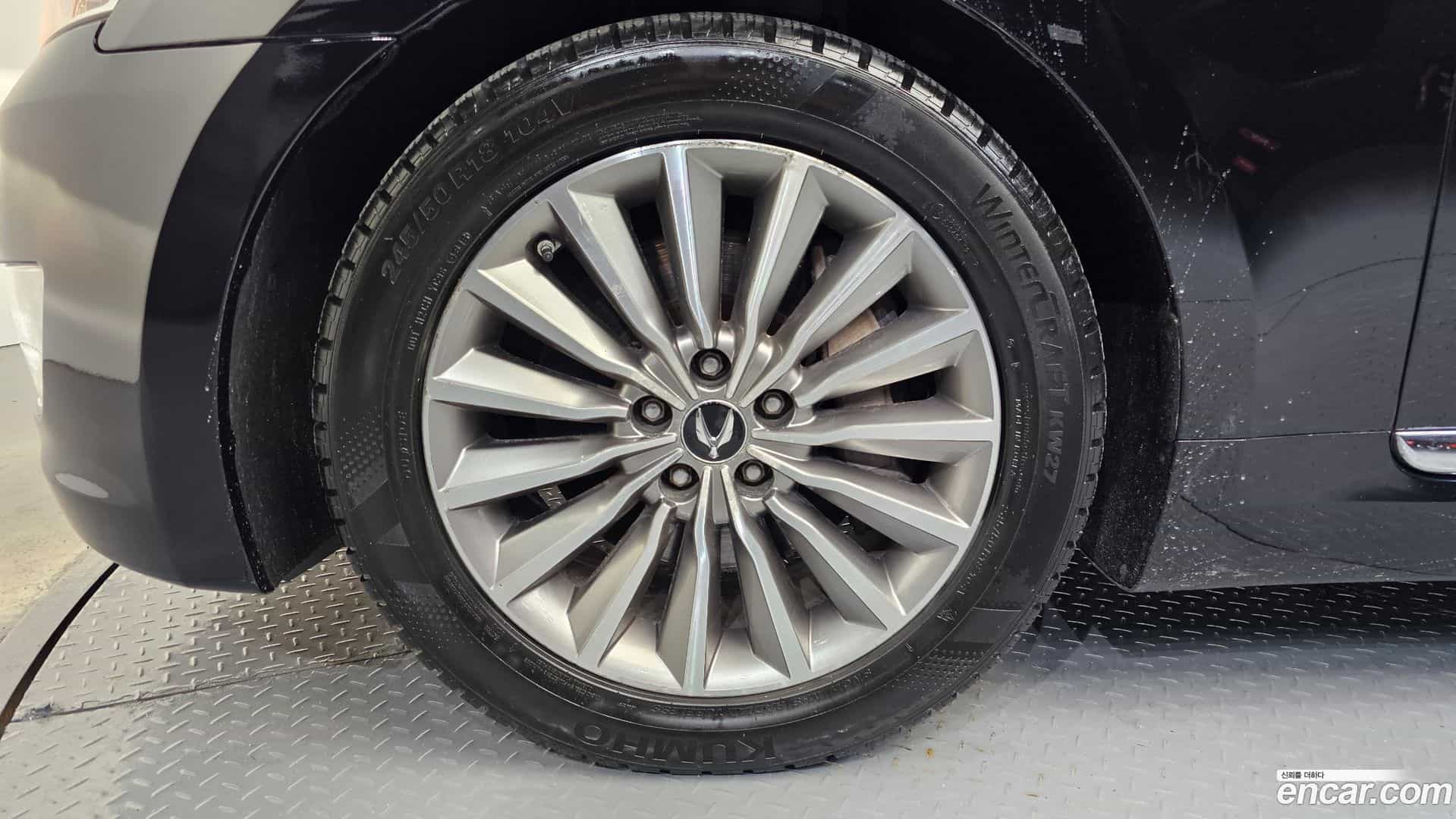 Equus Hyundai 2013.0-OUTER-005