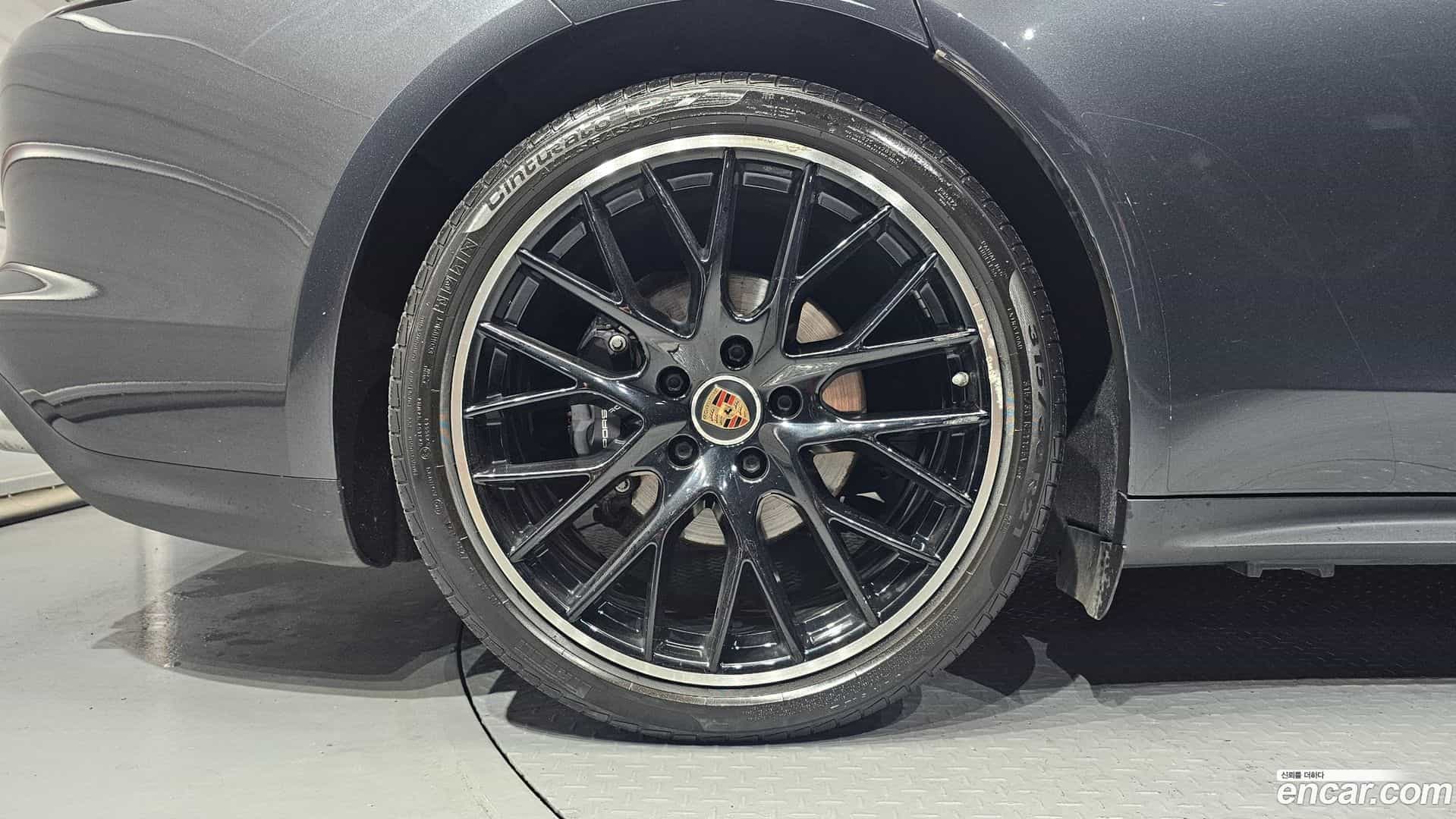 Panamera Porsche 2021.2-OUTER-005
