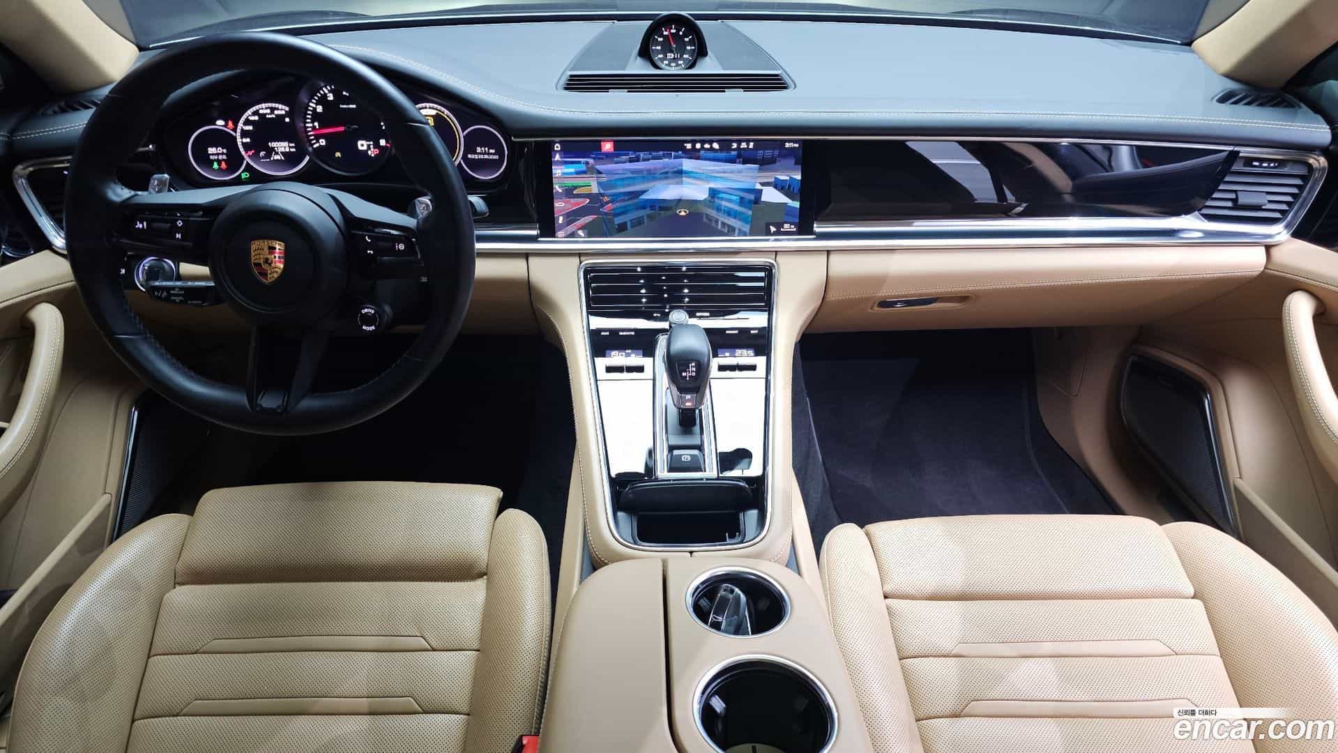Panamera Porsche 2021.2-INNER-007