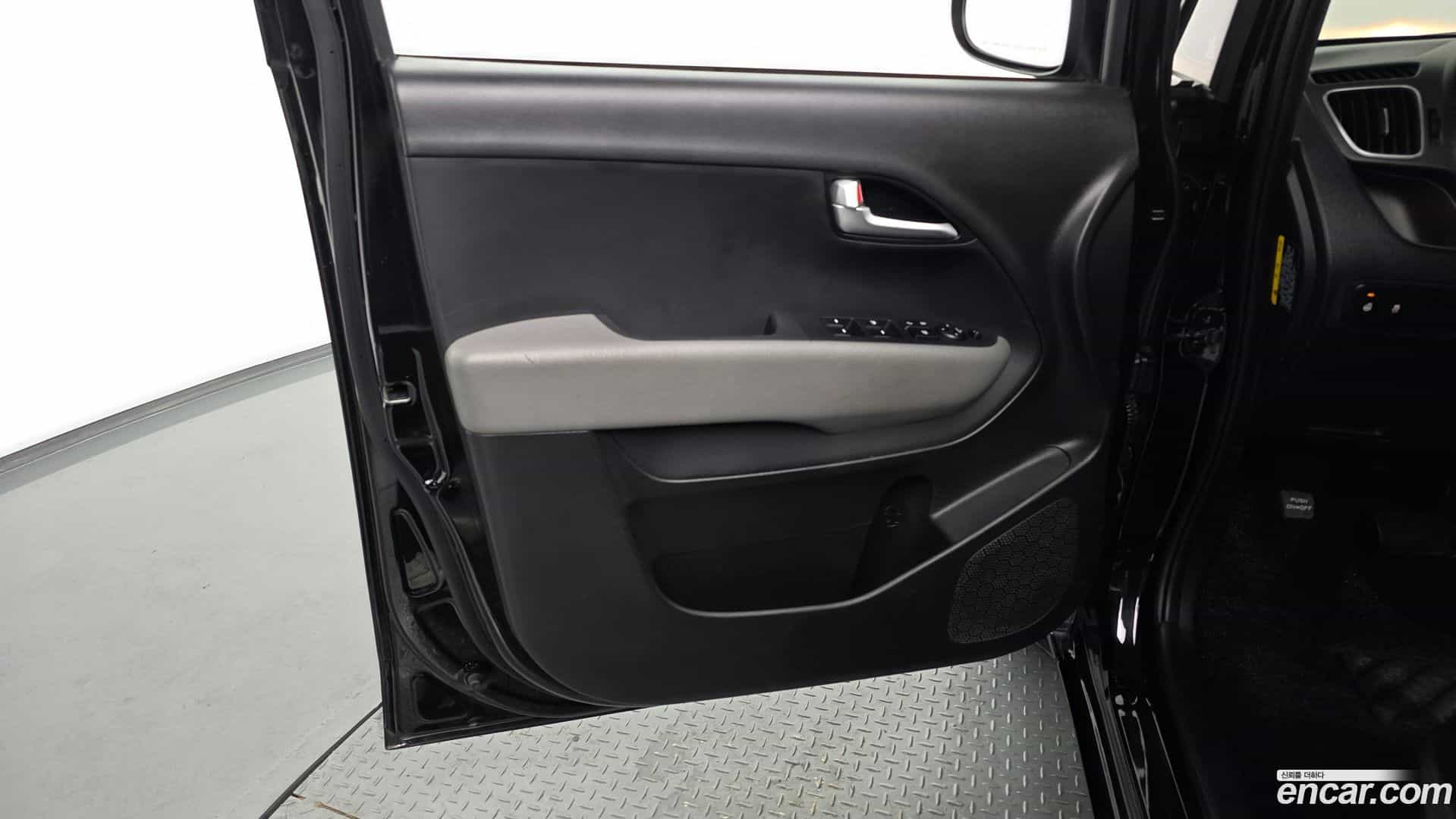 RAY Kia 2020.2-INNER-034