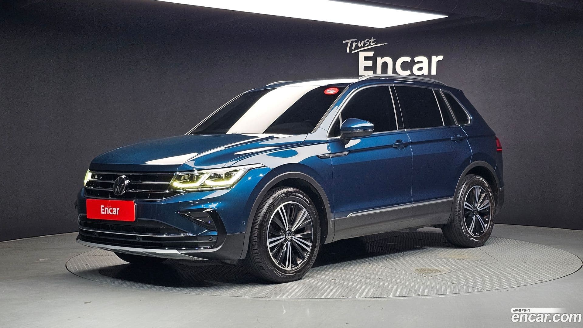 Main__Slider__Photo:Tiguan Volkswagen 2022.11-0
