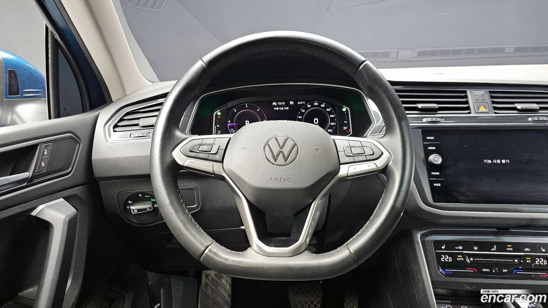 Tiguan Volkswagen 2022.11-OPTION-016