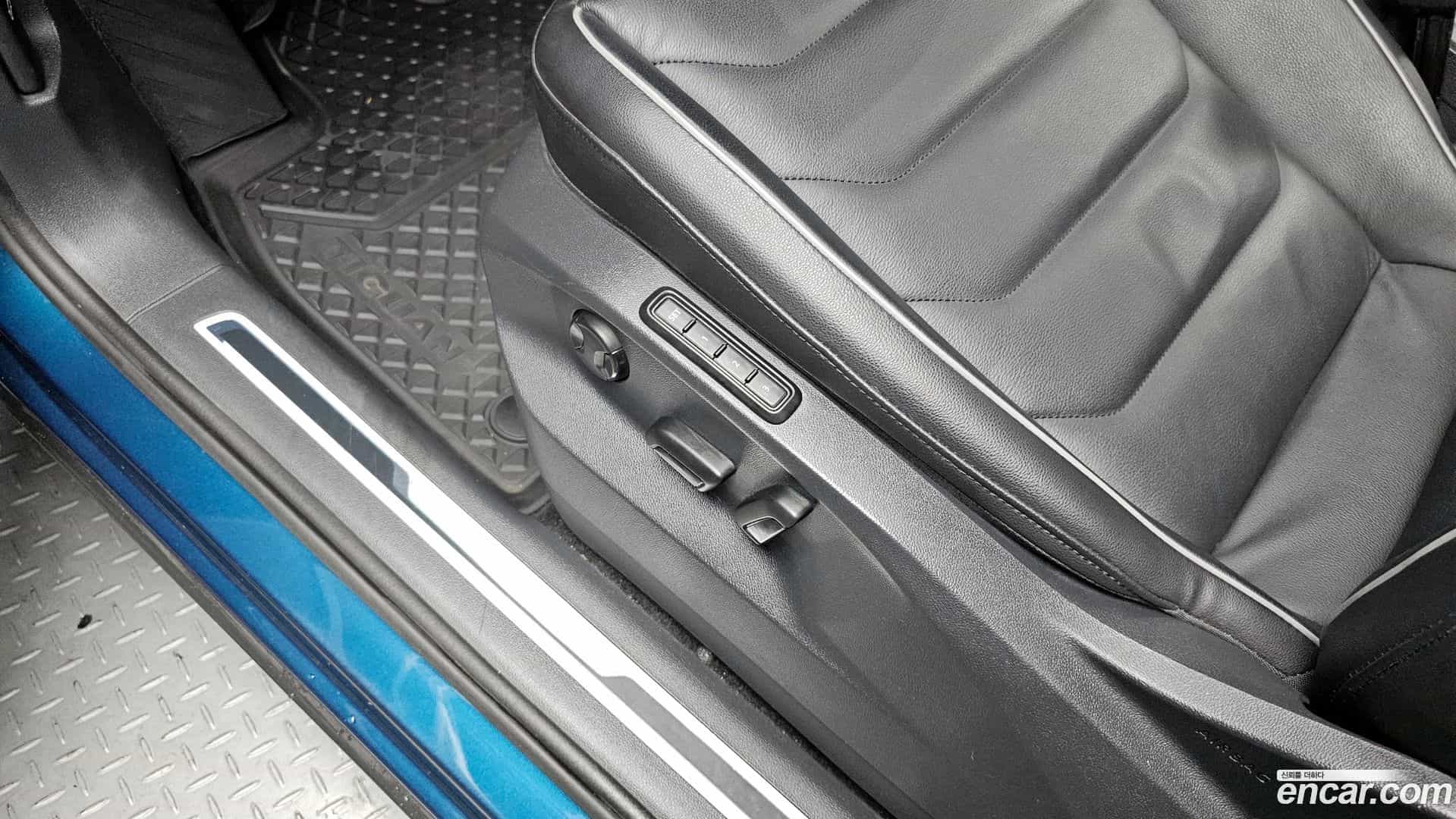 Tiguan Volkswagen 2022.11-OPTION-022