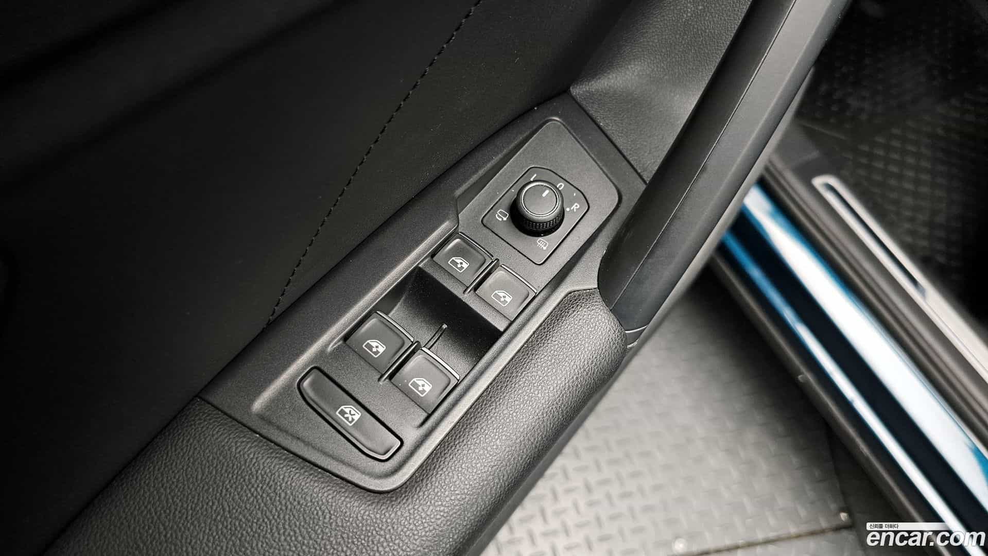 Tiguan Volkswagen 2022.11-OPTION-023