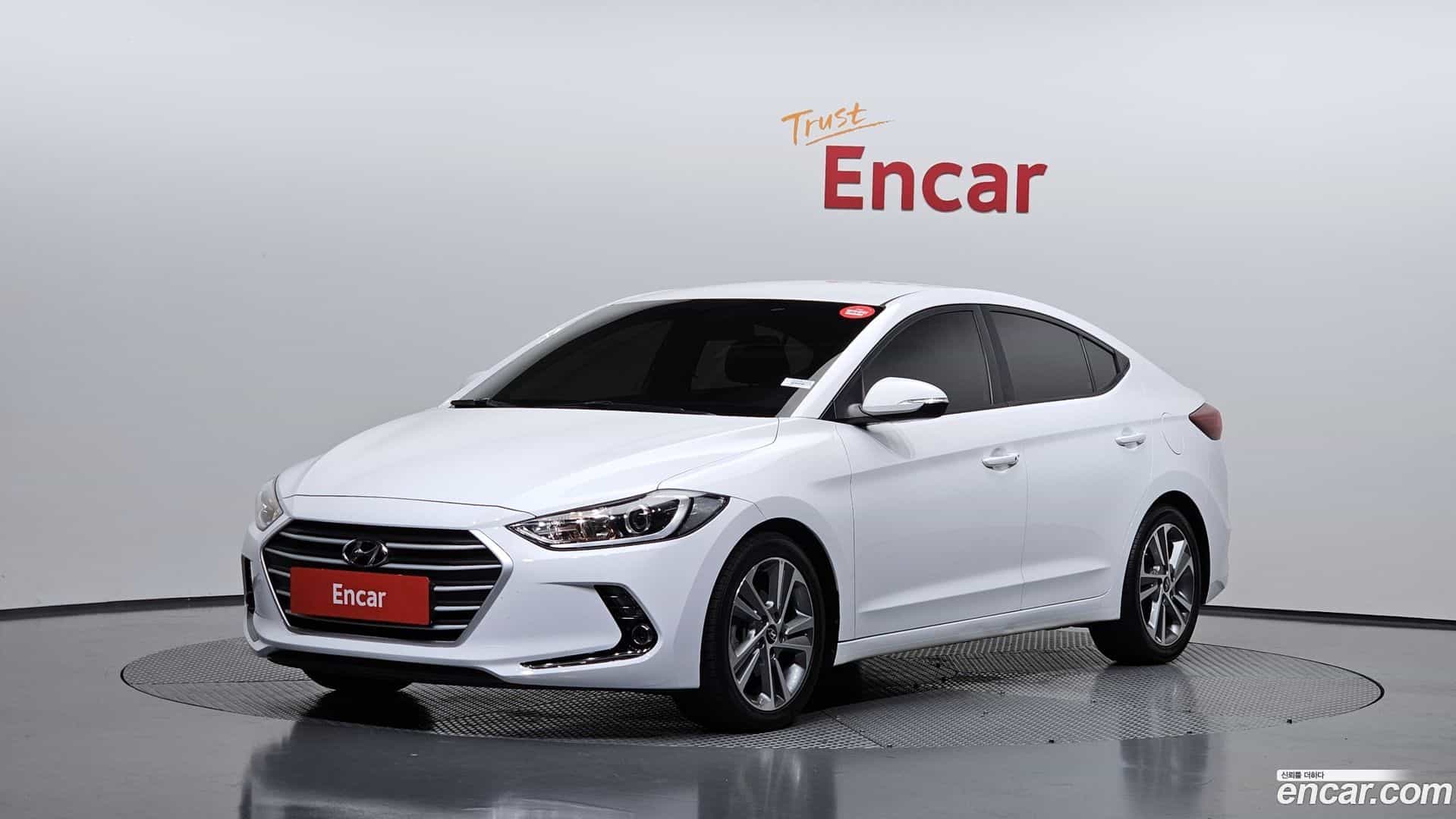AVANTE Hyundai 2018.8-OUTER-001