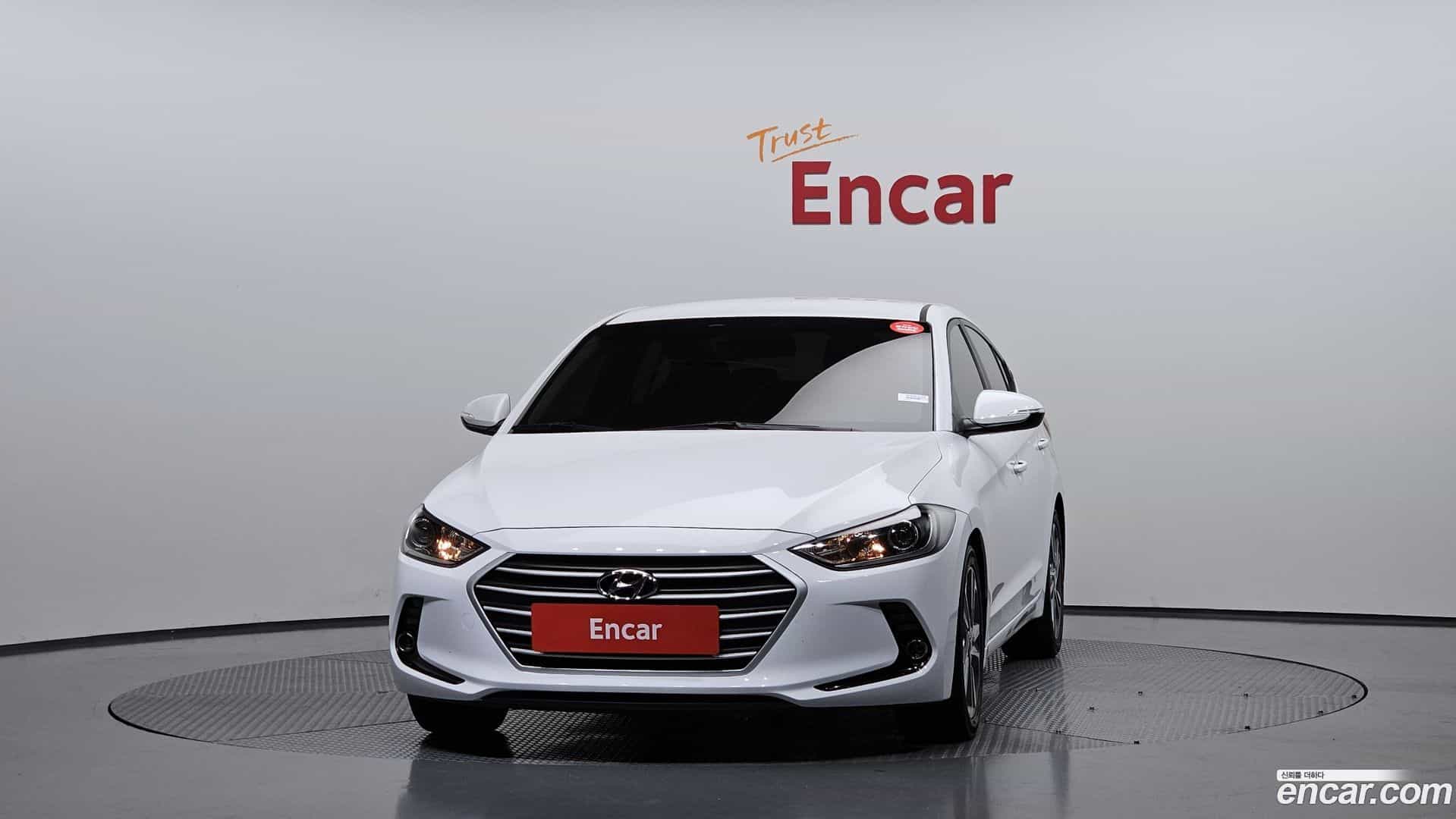 AVANTE Hyundai 2018.8-OUTER-003