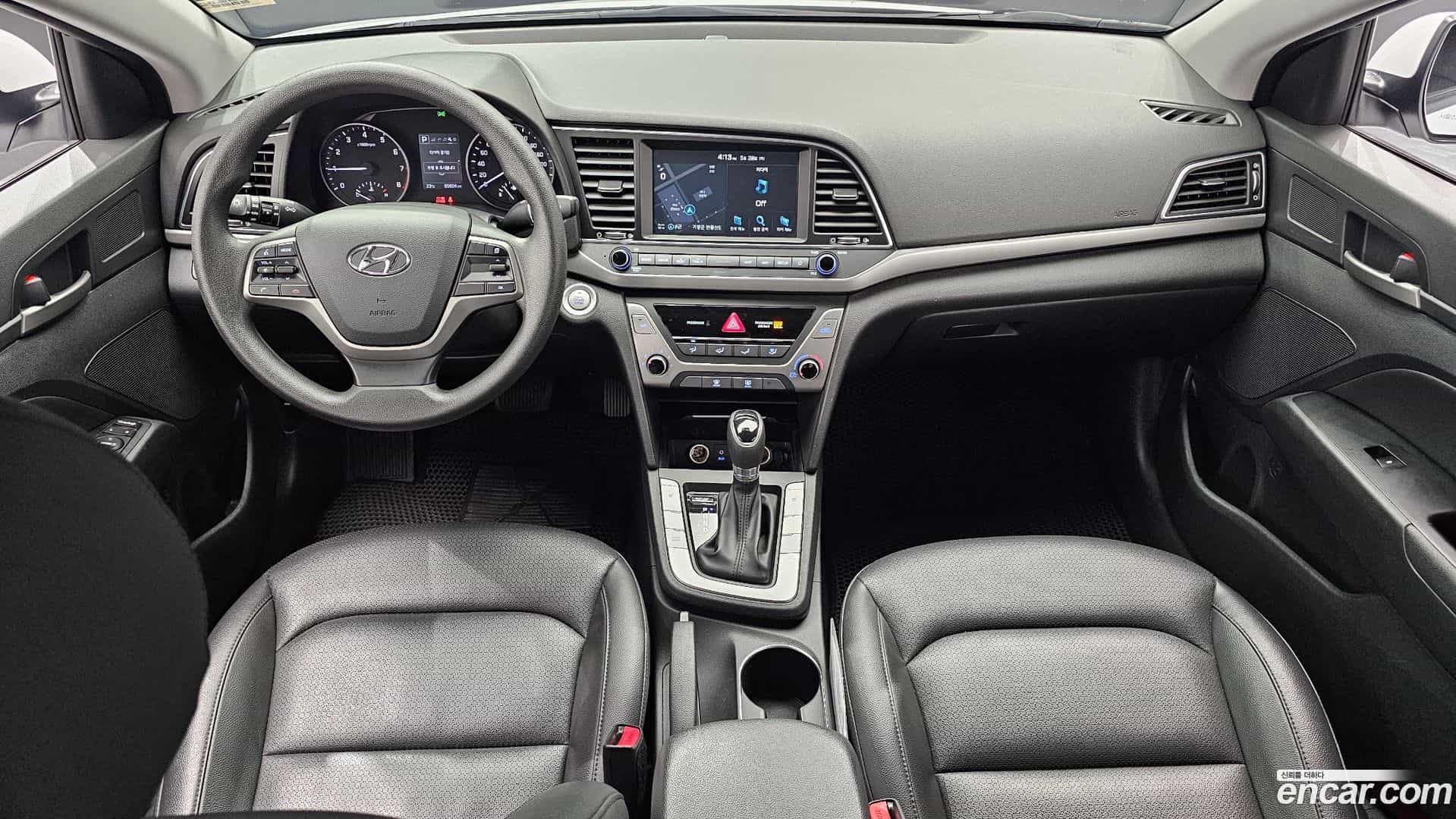 AVANTE Hyundai 2018.8-INNER-007