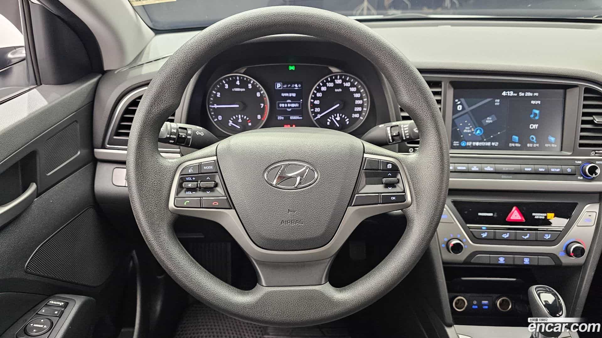 AVANTE Hyundai 2018.8-OPTION-017