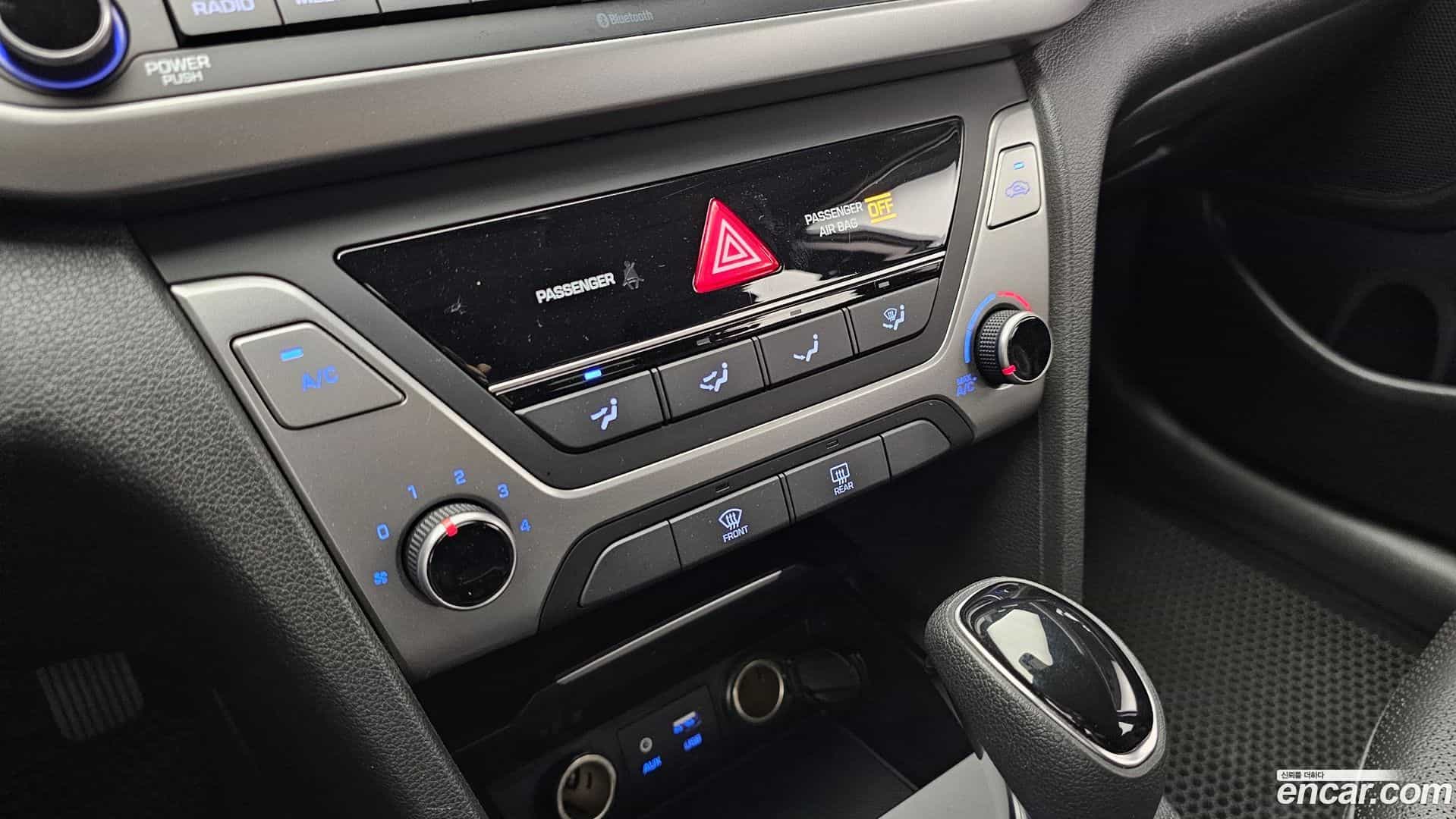 AVANTE Hyundai 2018.8-OPTION-020