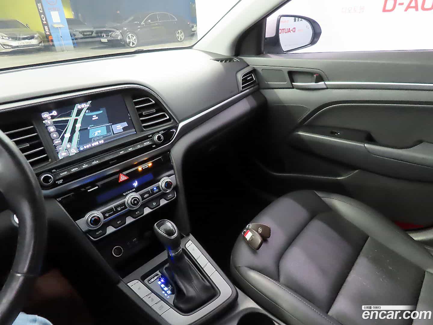 AVANTE Hyundai 2019.3-OPTION-015