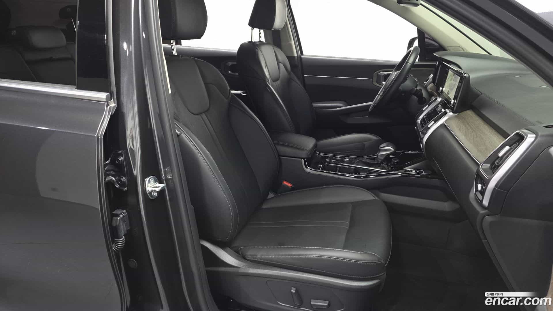 Sorento Kia 2023.3-OPTION-016