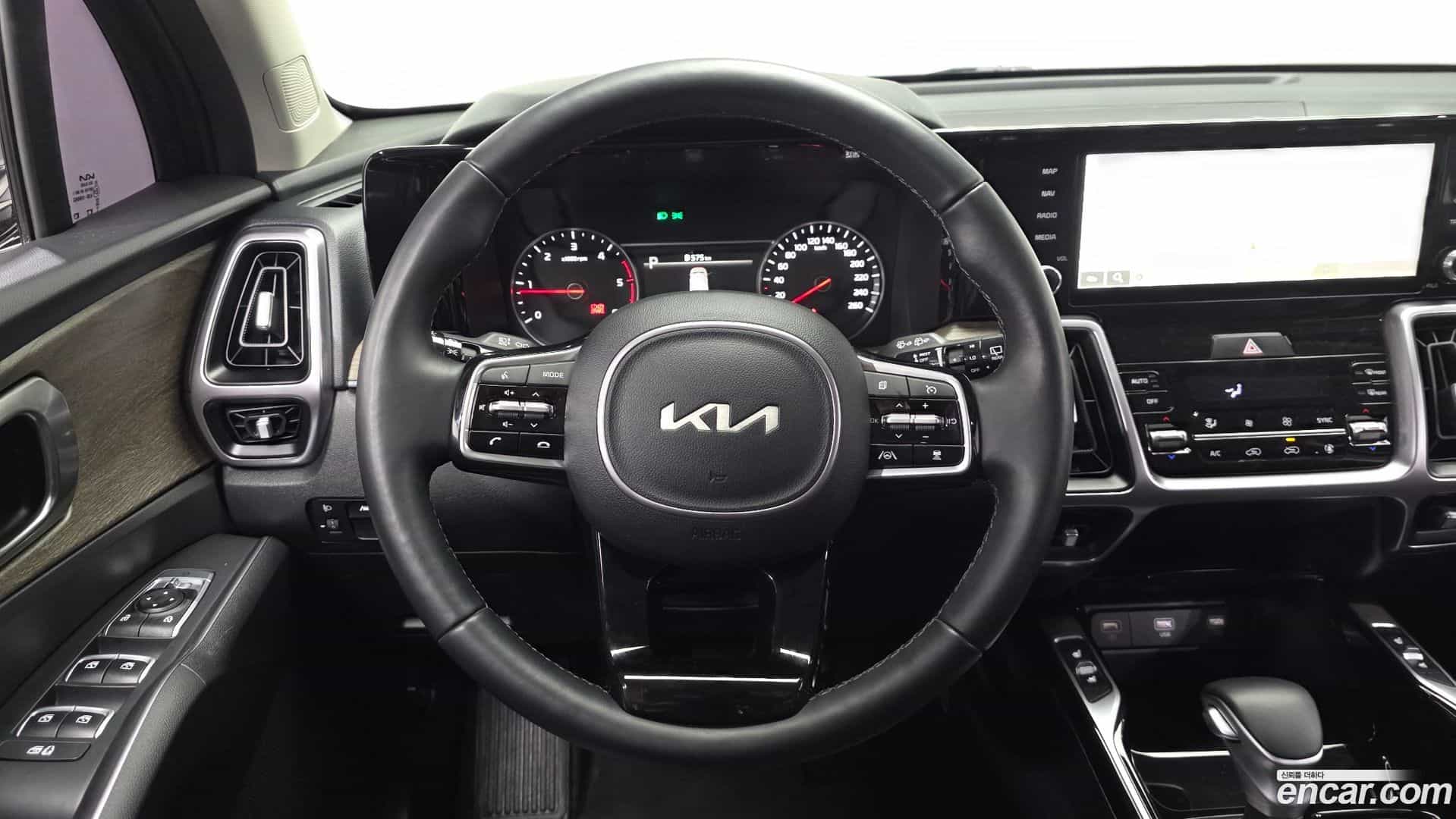 Sorento Kia 2023.3-OPTION-017
