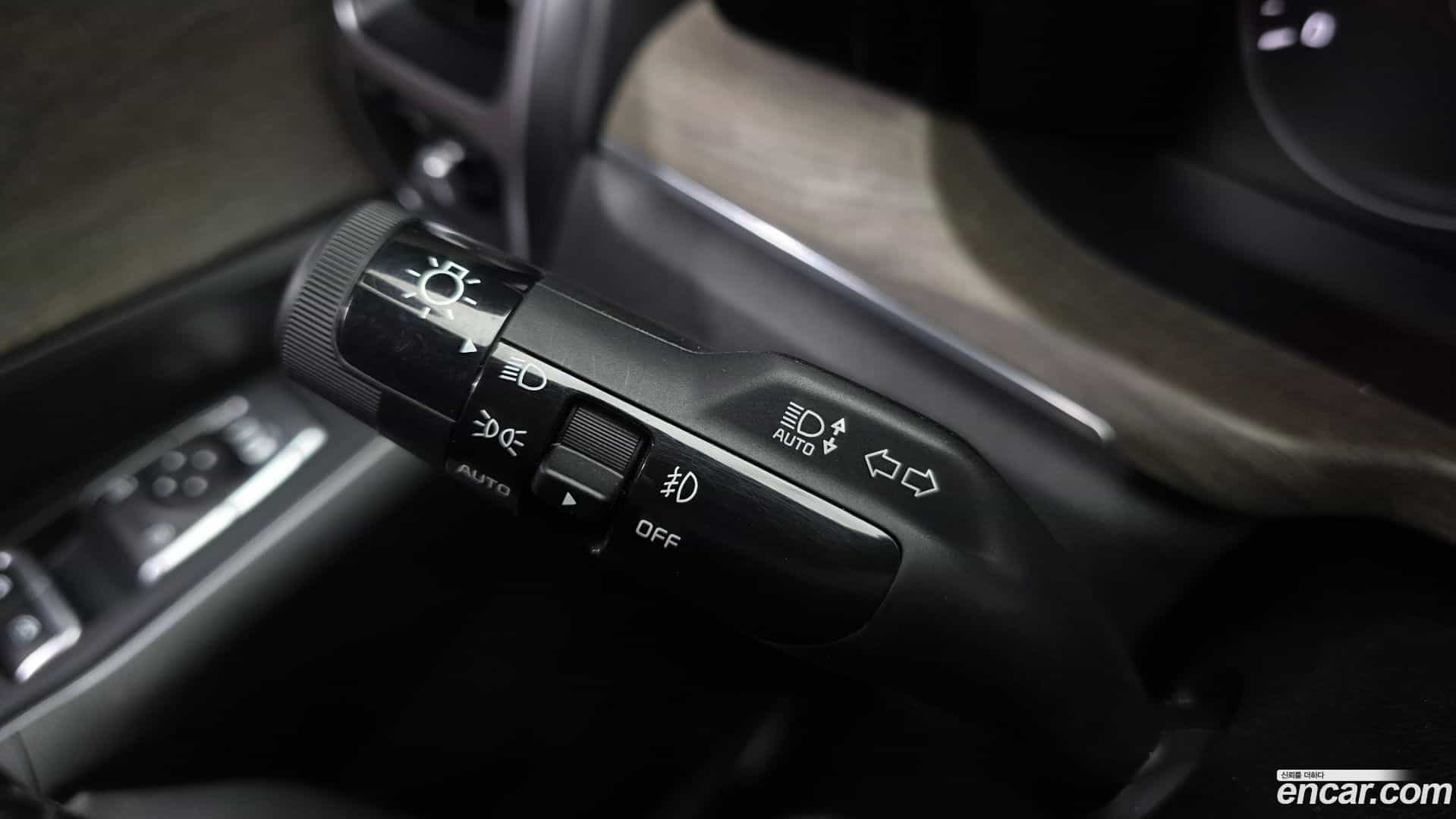 Sorento Kia 2023.3-OPTION-042