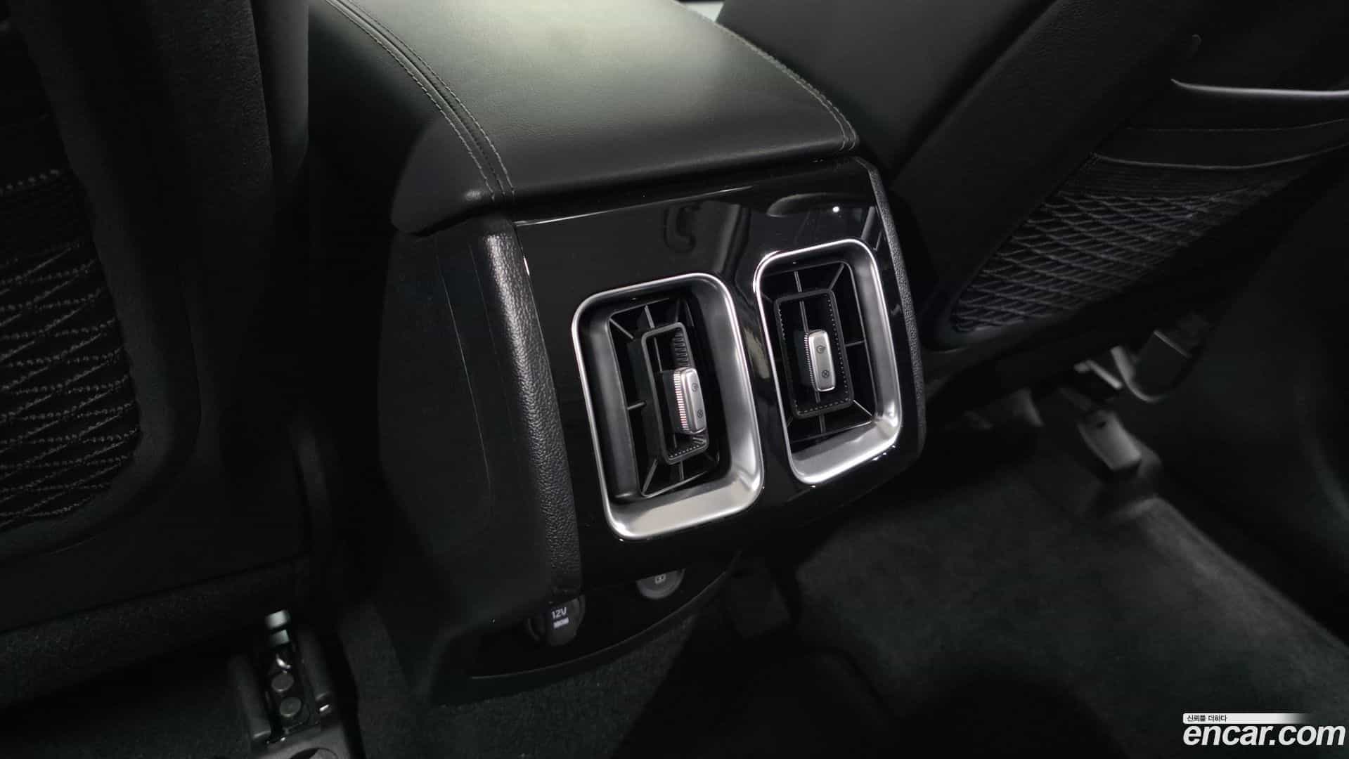 Sorento Kia 2023.3-OPTION-043