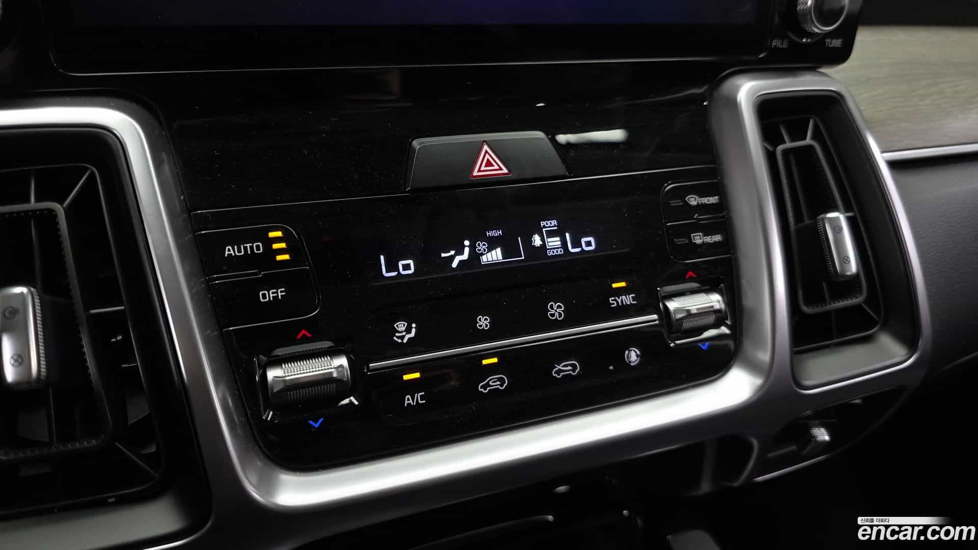 Sorento Kia 2023.3-OPTION-044
