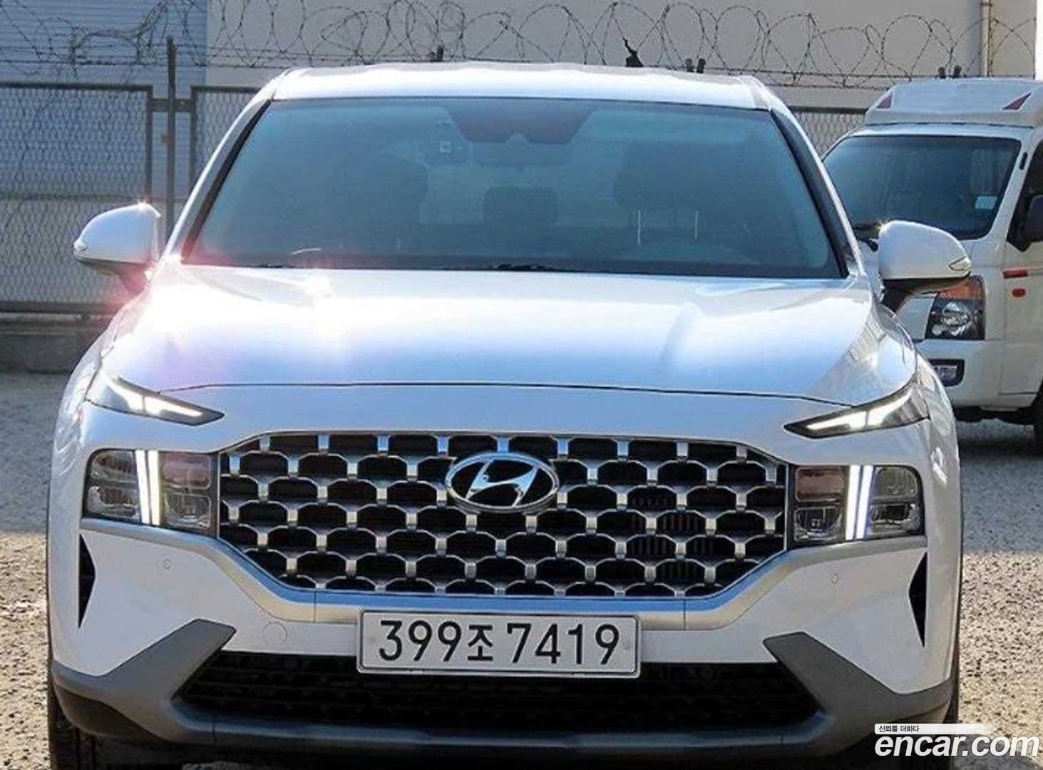 Main__Slider__Photo:Santafe Hyundai 2021.6-0
