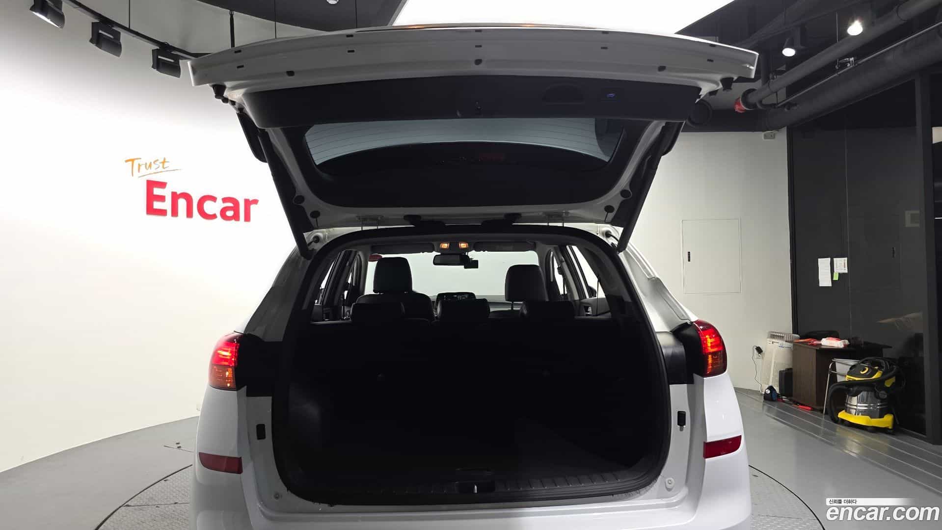 Tucson Hyundai 2020.9-OPTION-044