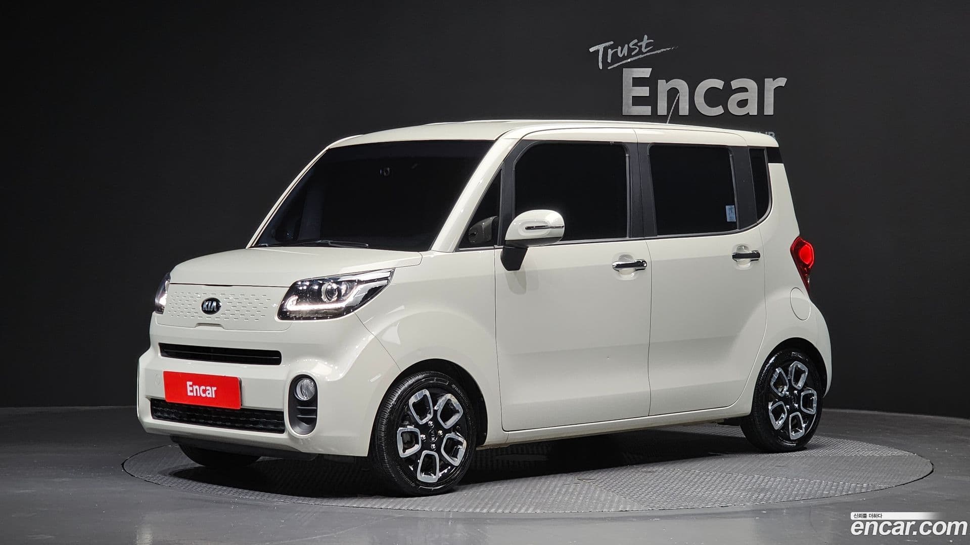 Main__Slider__Photo:RAY Kia 2019.2-0