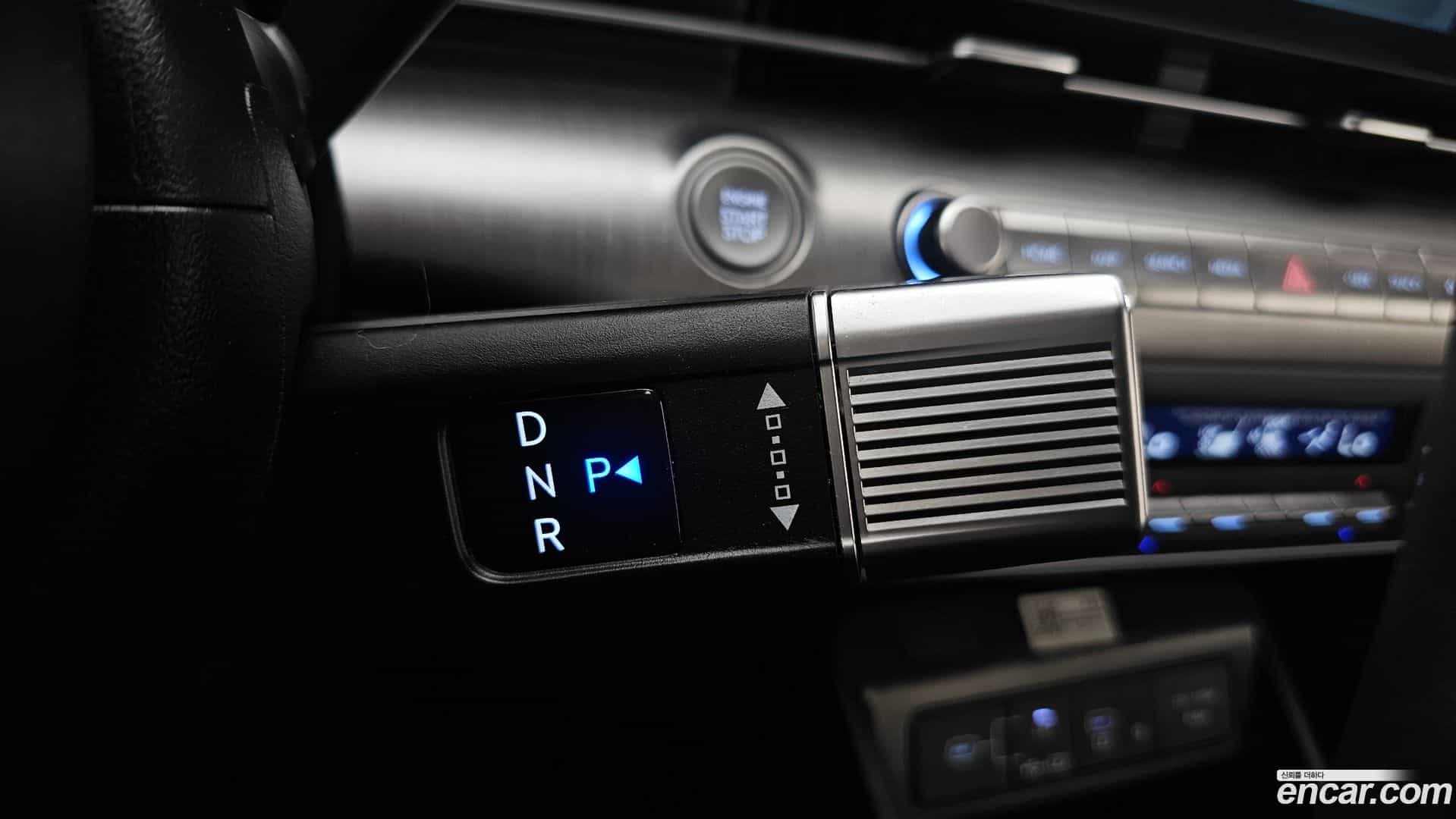 Kona Hyundai 2023.5-INNER-009