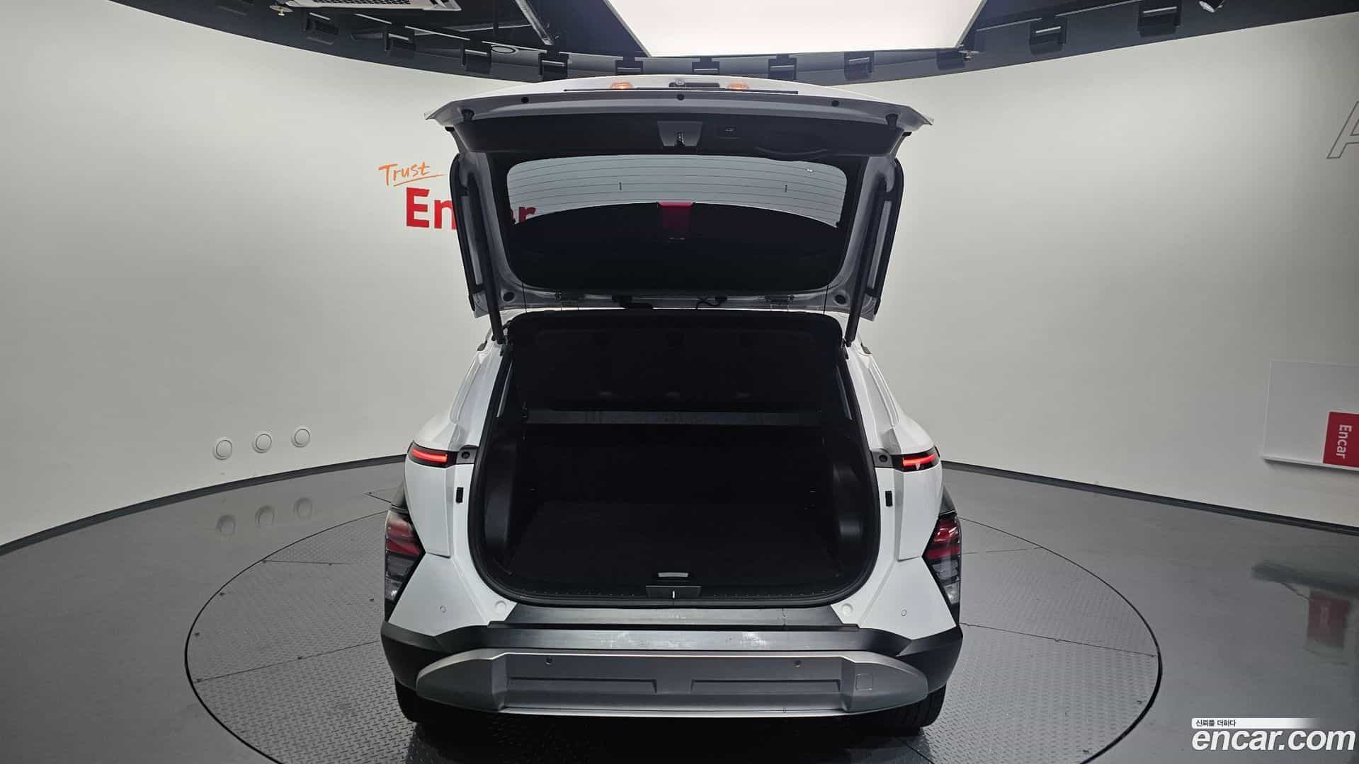 Kona Hyundai 2023.5-OPTION-044