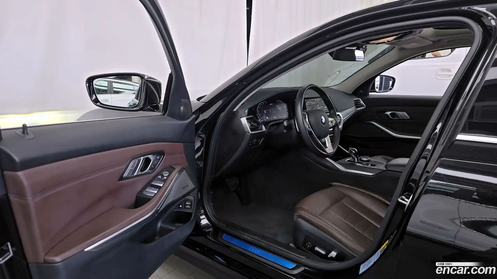 3-Series BMW 2021.3-INNER-010