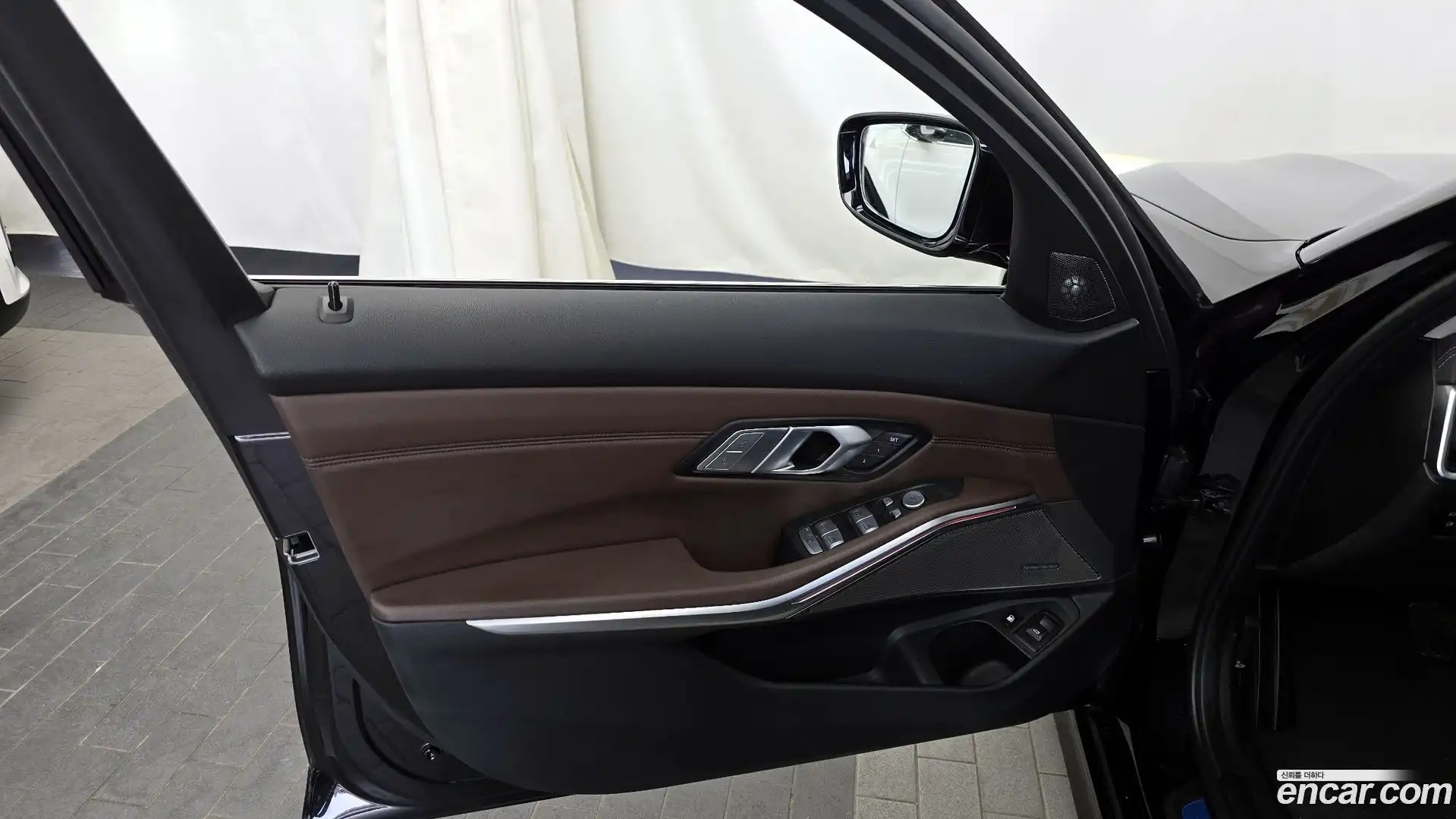 3-Series BMW 2021.3-INNER-034