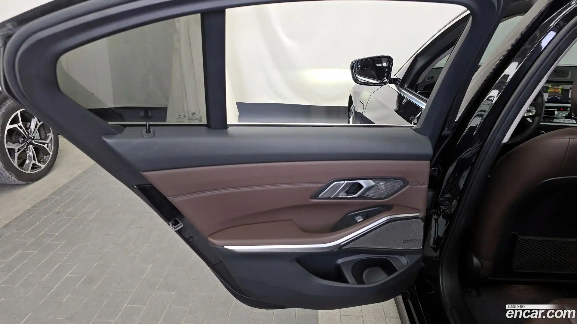 3-Series BMW 2021.3-INNER-035