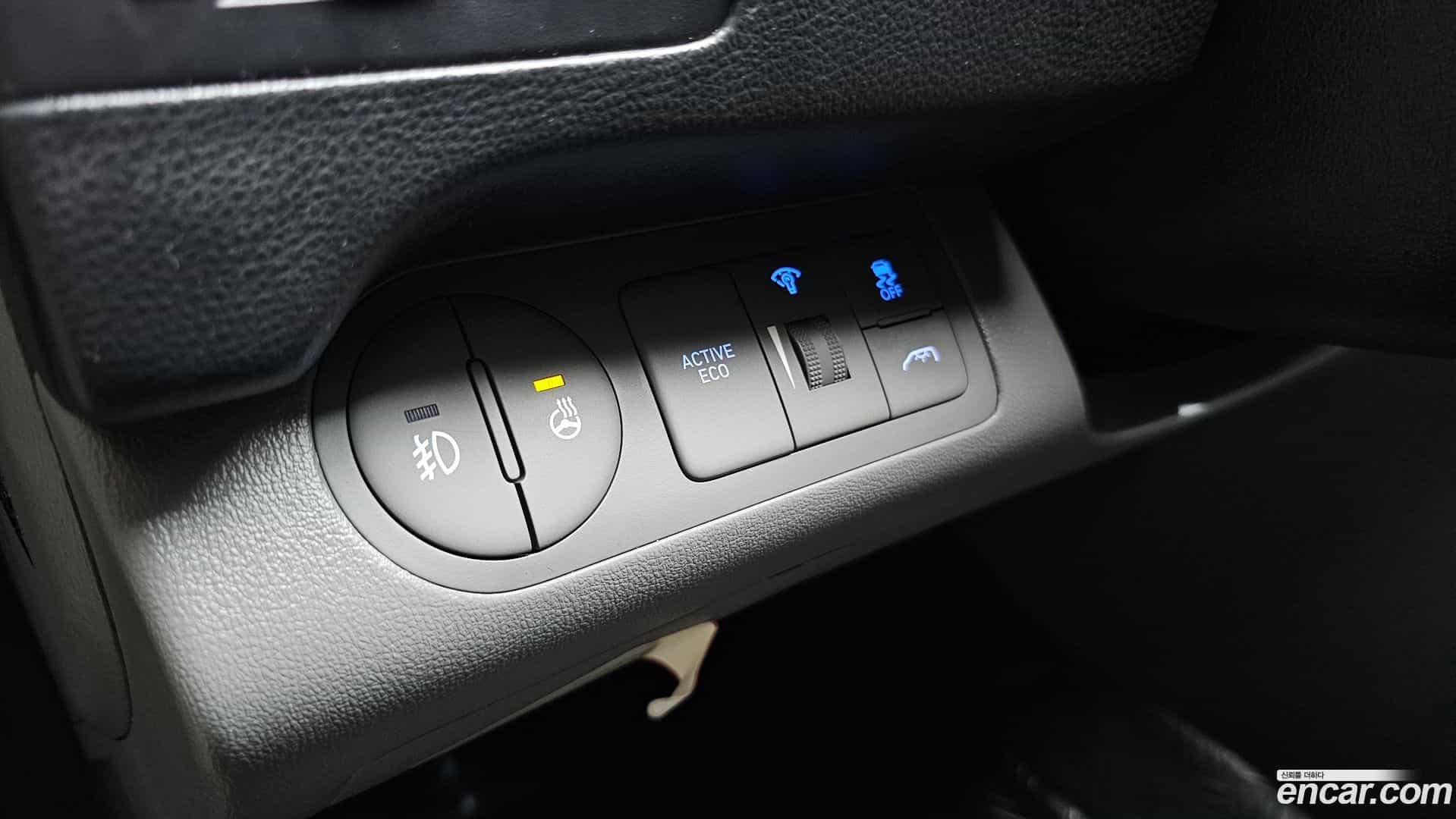 Starex Hyundai 2019.4-OPTION-020