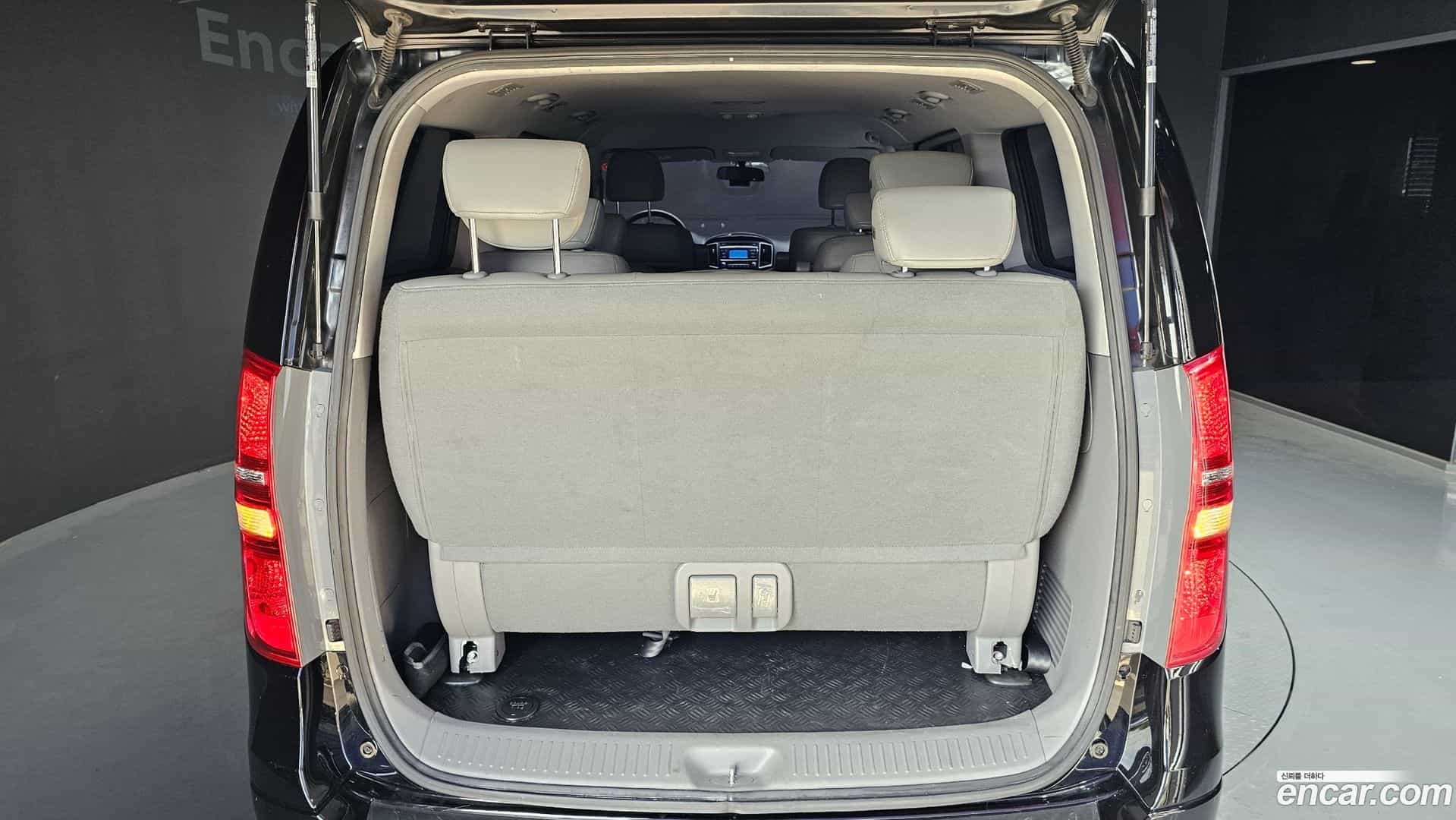 Starex Hyundai 2019.4-OPTION-024