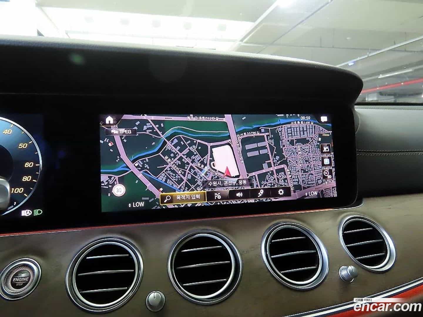 E-Class Mercedes-Benz 2022.10-OPTION-016
