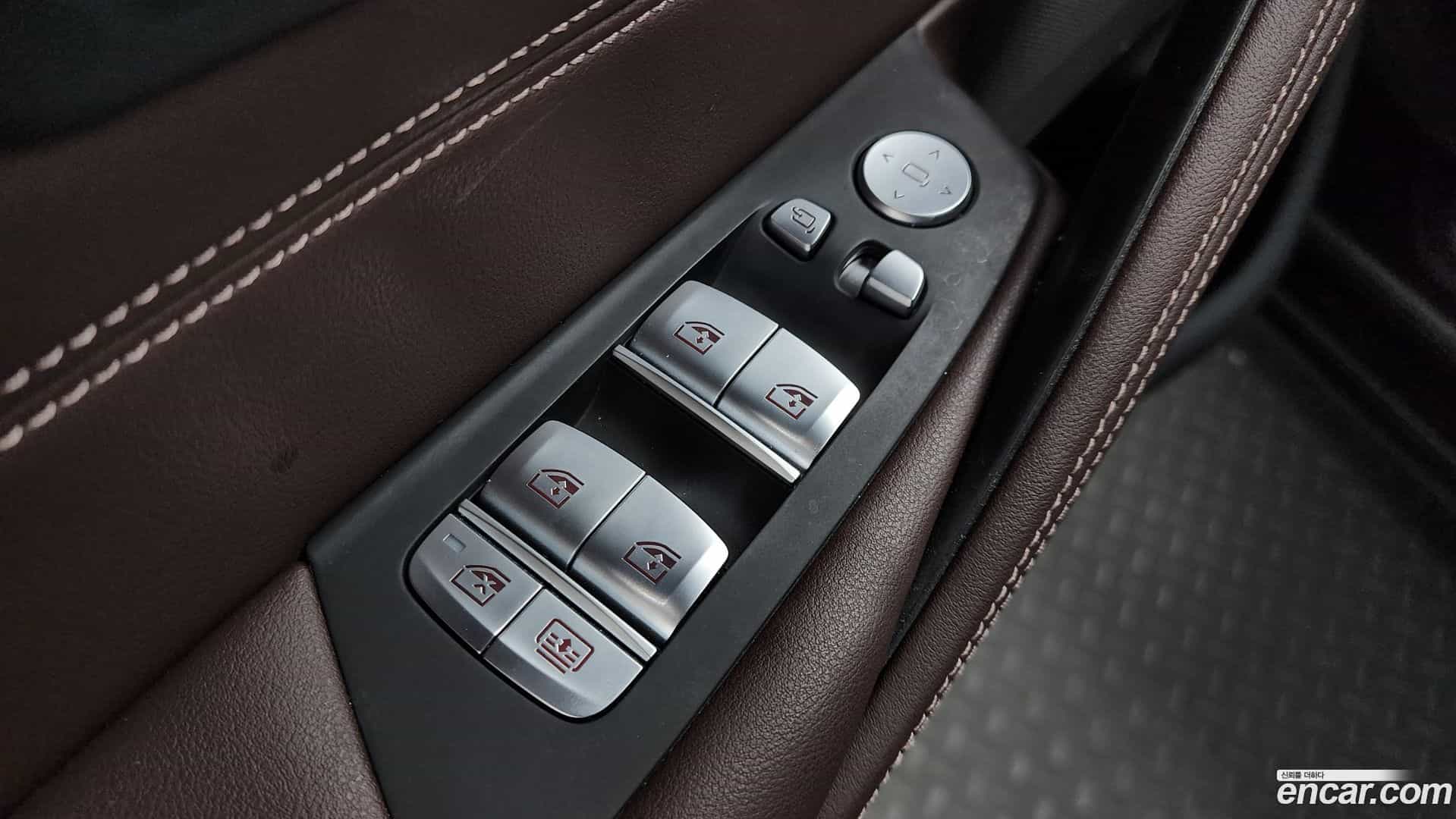5-Series BMW 2023.4-OPTION-042