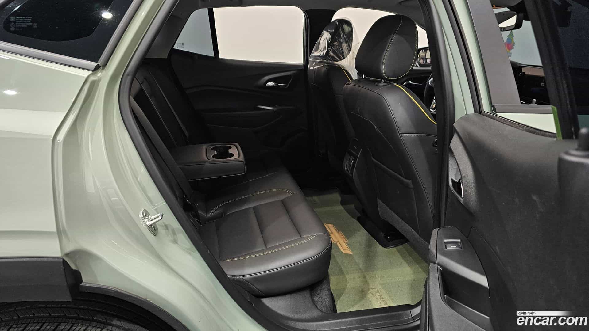 Trax Chevrolet 2023.9-OPTION-015