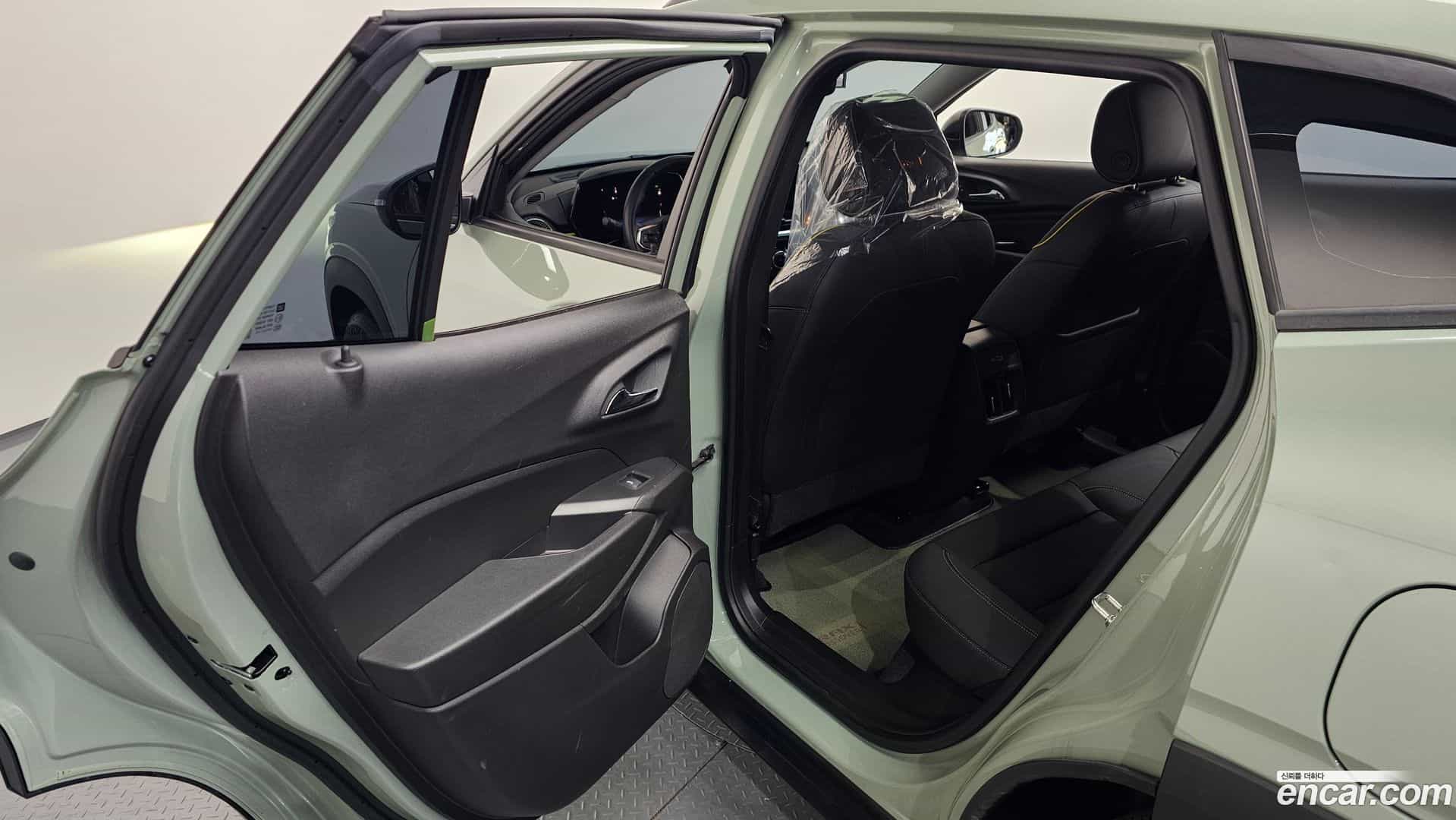 Trax Chevrolet 2023.9-OPTION-016