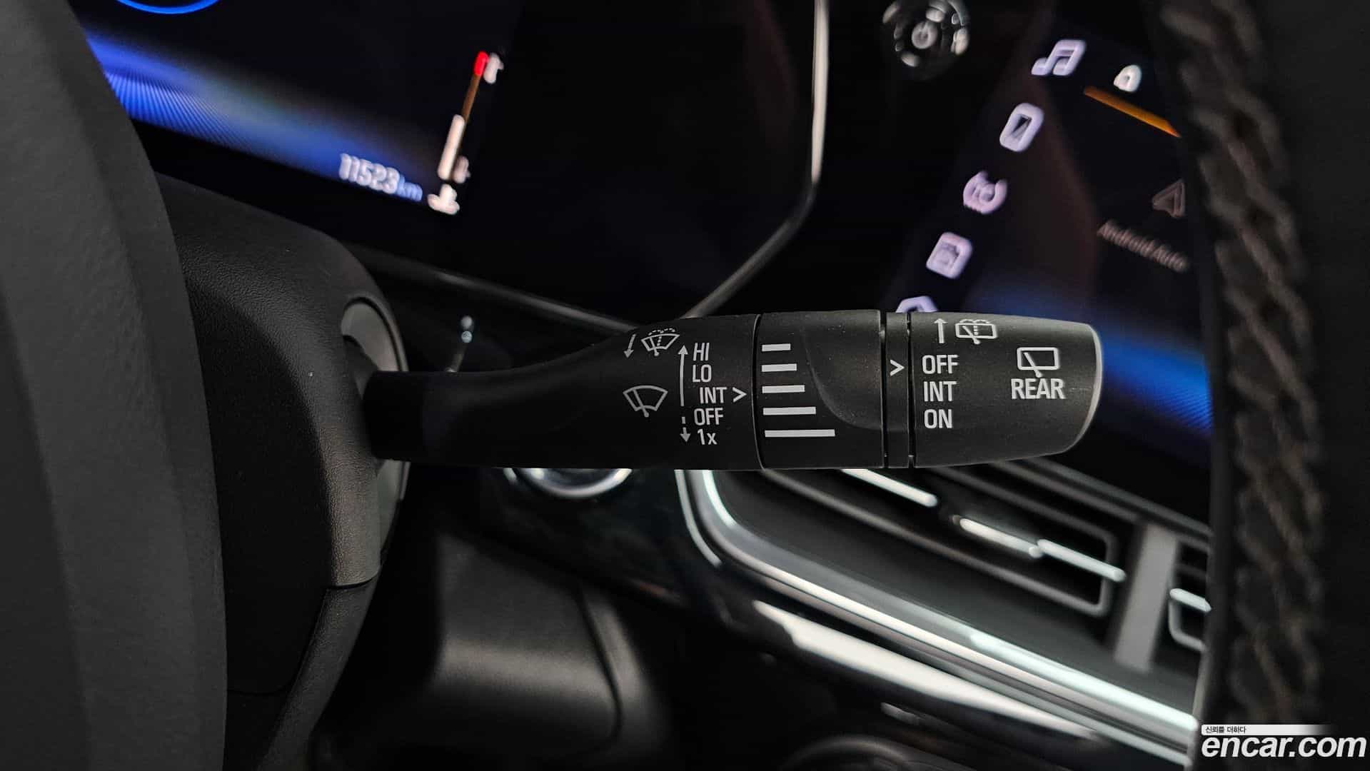 Trax Chevrolet 2023.9-OPTION-024