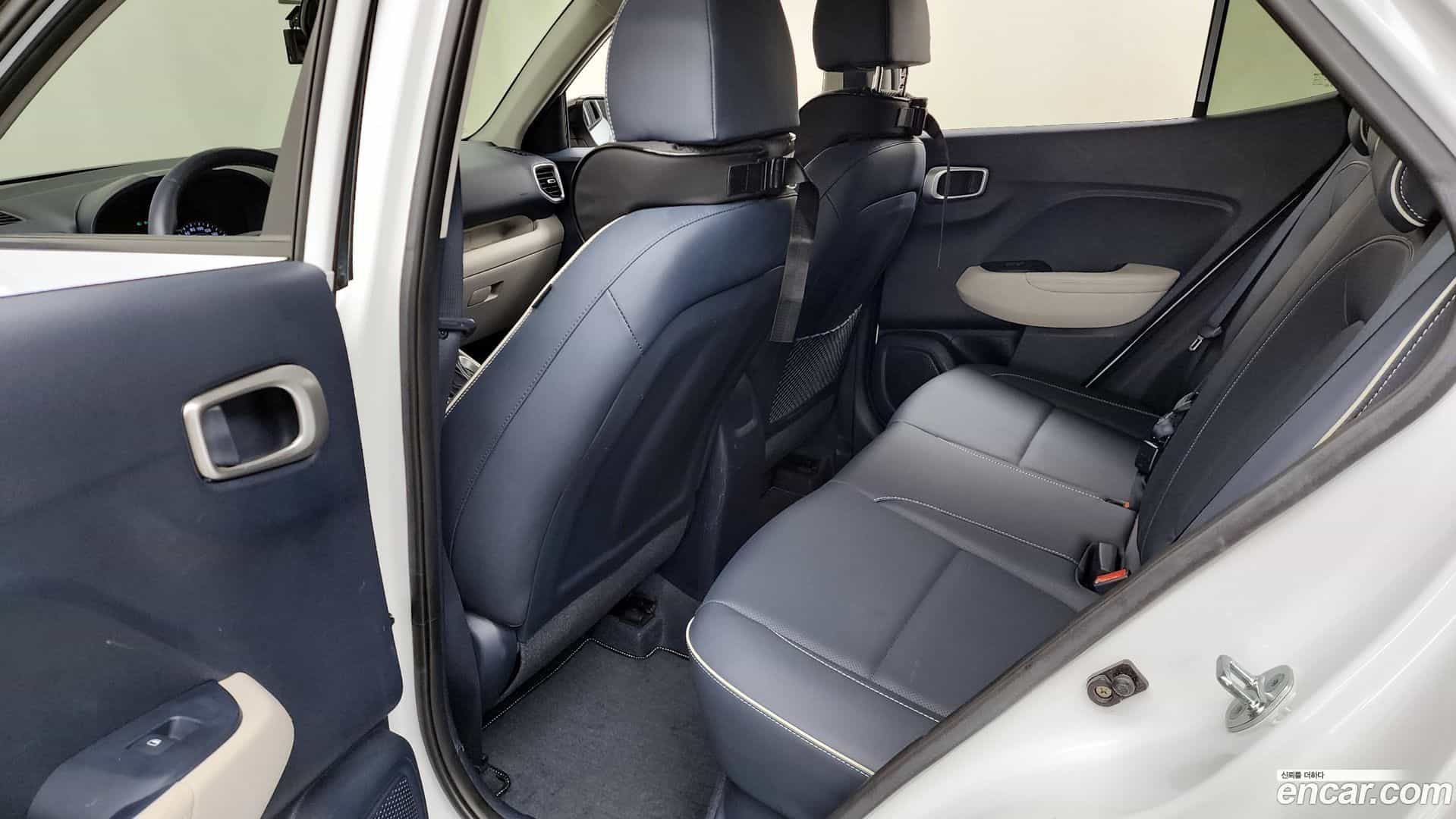 Venue Hyundai 2022.6-INNER-036