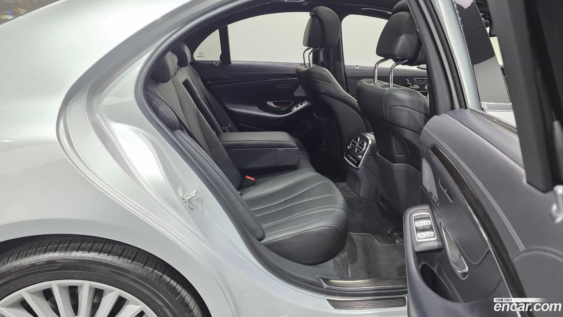 S-Class Mercedes-Benz 2016.1-OPTION-016