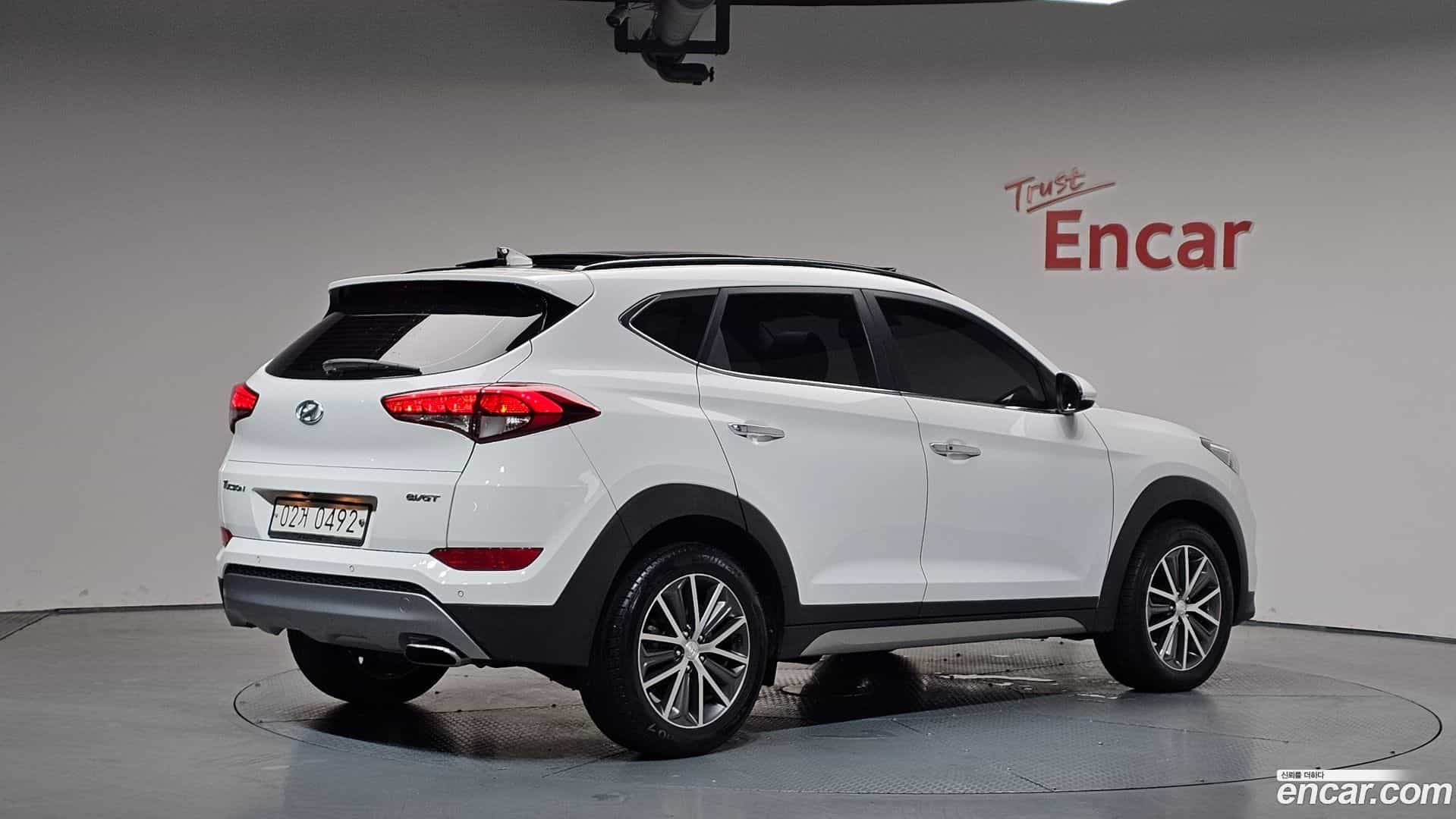 Tucson Hyundai 2016.5-OUTER-002