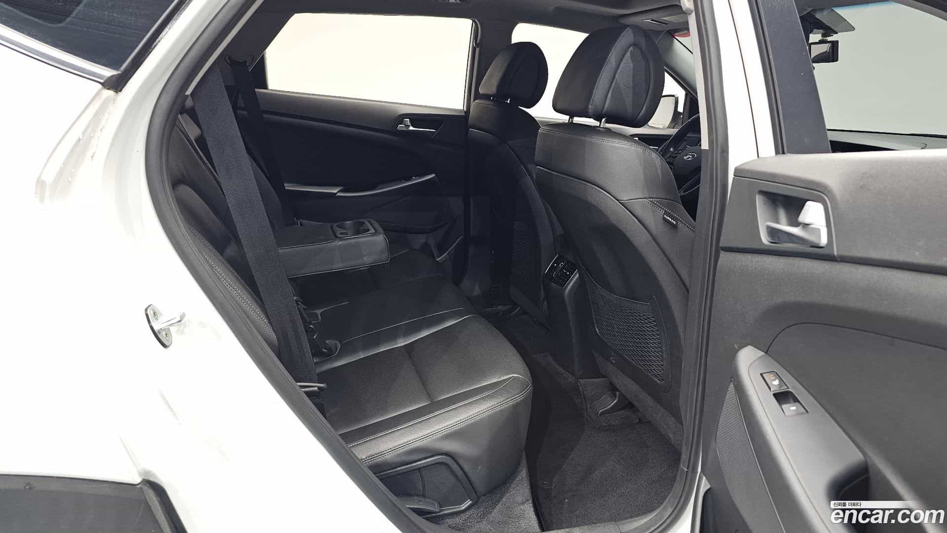 Tucson Hyundai 2016.5-OPTION-015