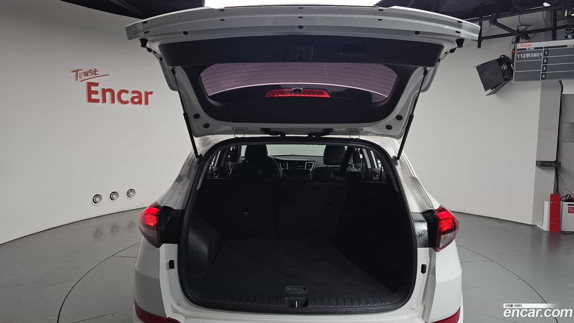 Tucson Hyundai 2016.5-OPTION-023