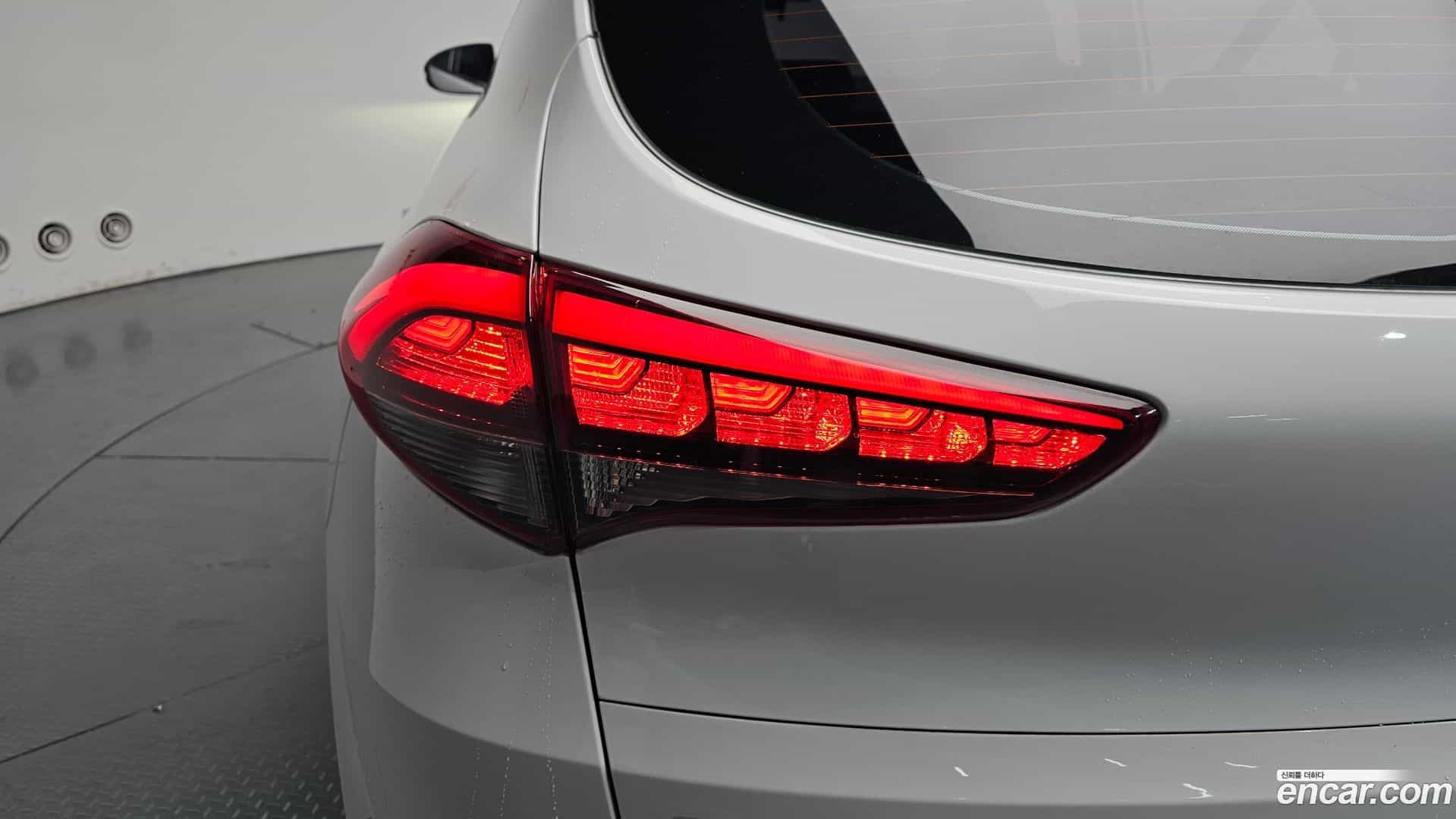 Tucson Hyundai 2016.5-OUTER-033