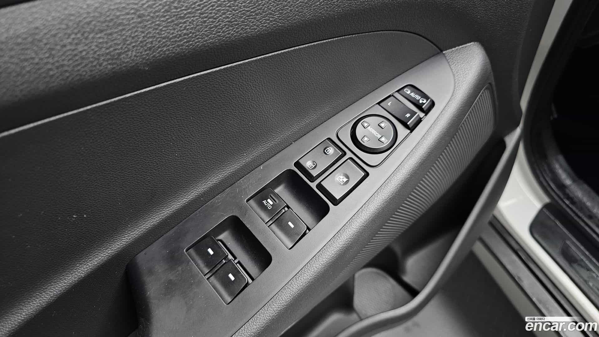Tucson Hyundai 2016.5-OPTION-042