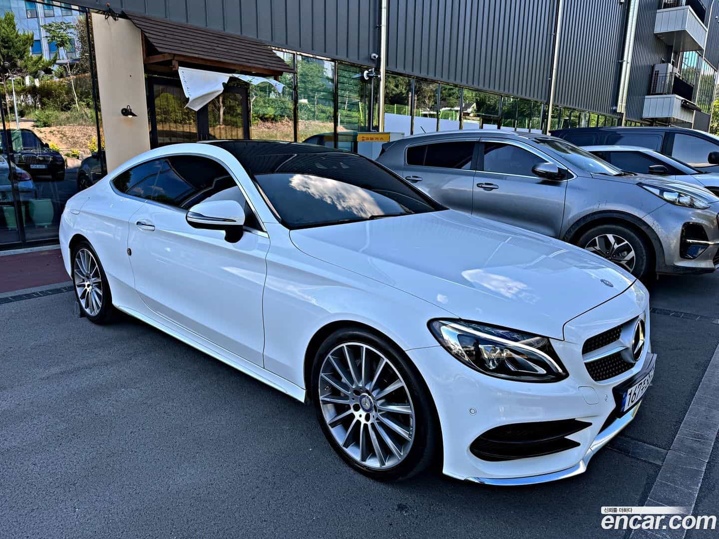 C-Class Mercedes-Benz 2017.5-OUTER-006