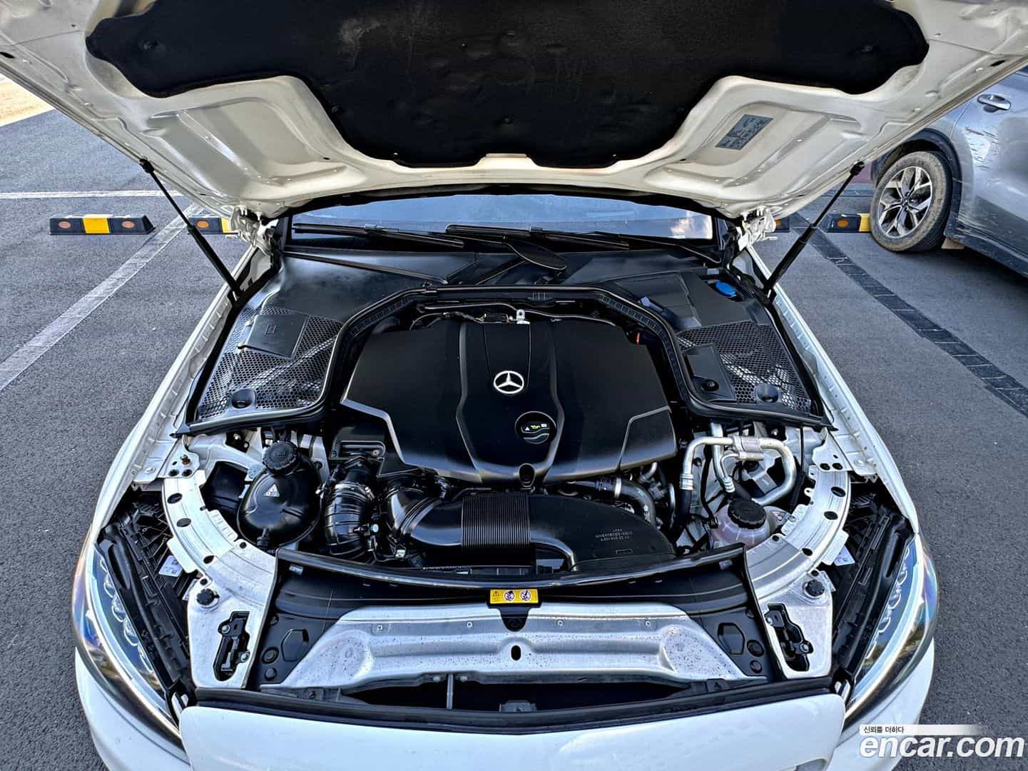 C-Class Mercedes-Benz 2017.5-INNER-008